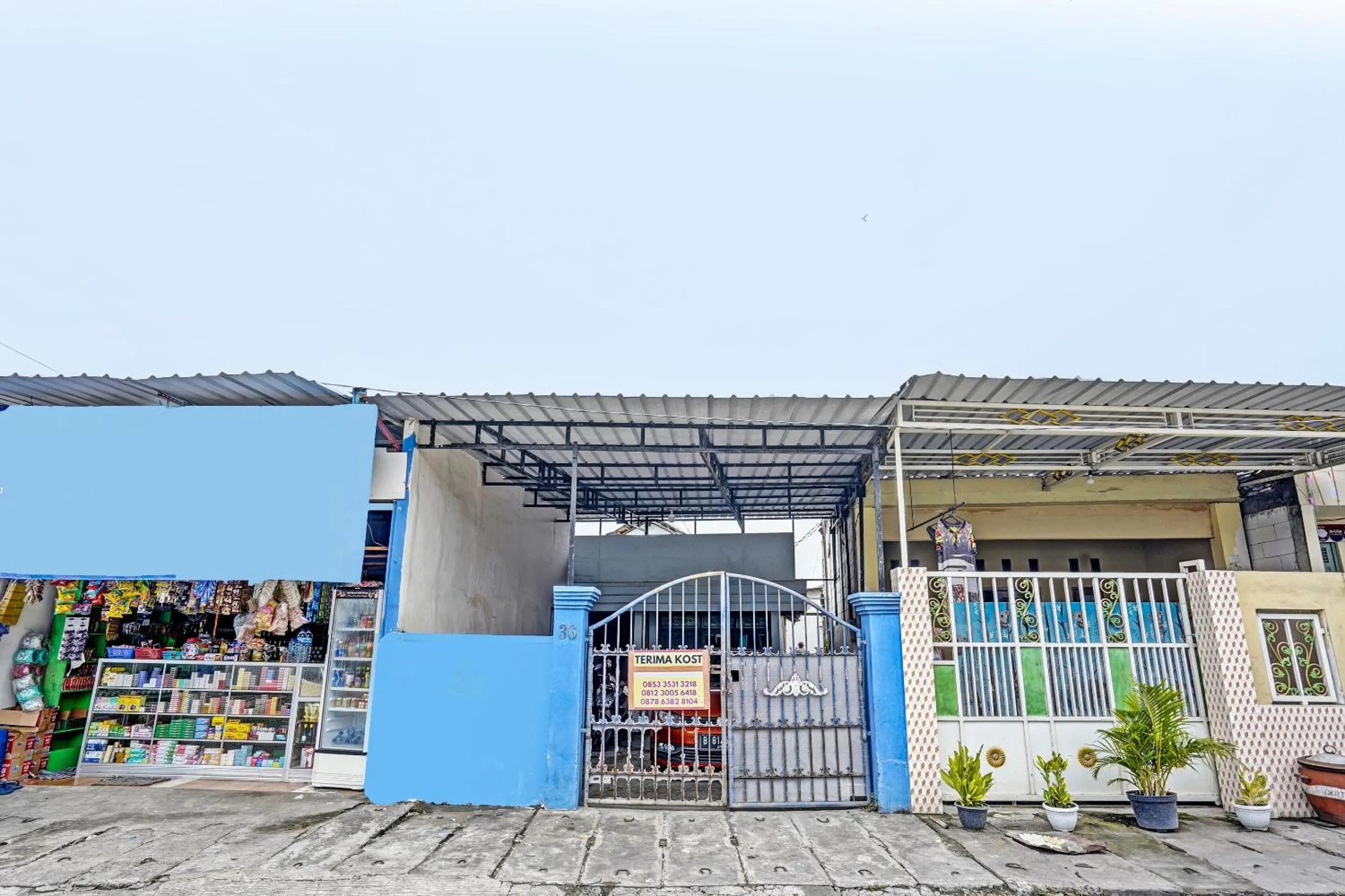 Facade/entrance in Hotel O Tarlo Guest House 4