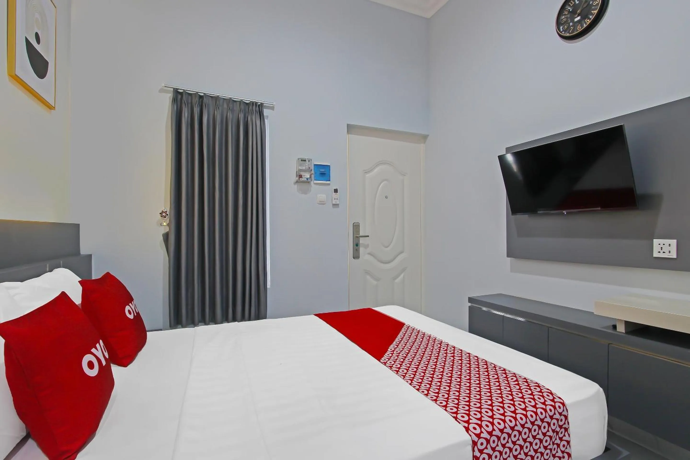 Bedroom in Capital O 92105 A'shanti Inn