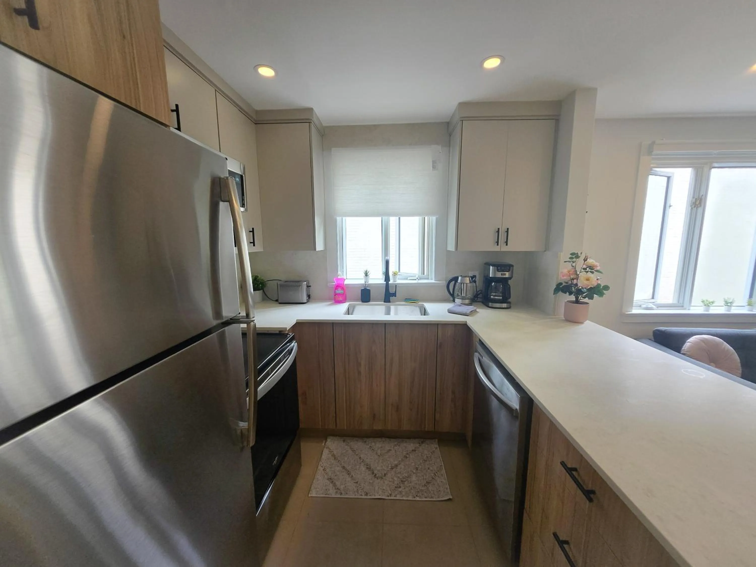 JstLikeHome - Serenity Suites & Guesthouse