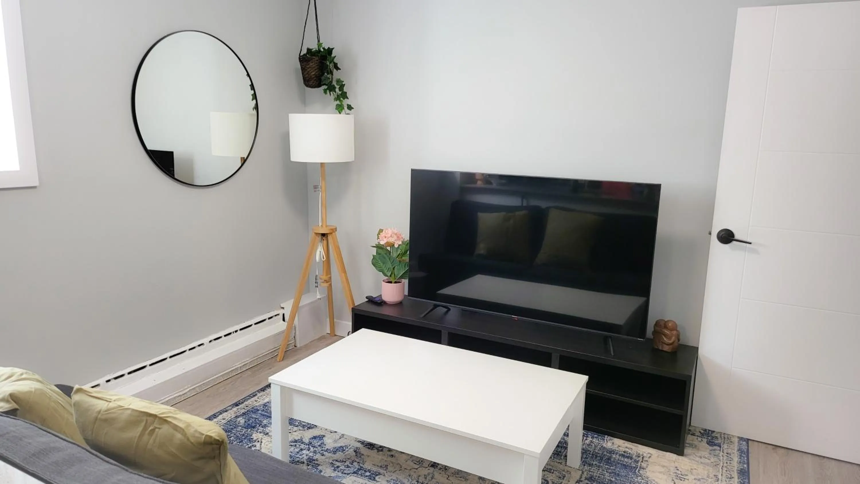 JstLikeHome - Serenity Suites & Guesthouse