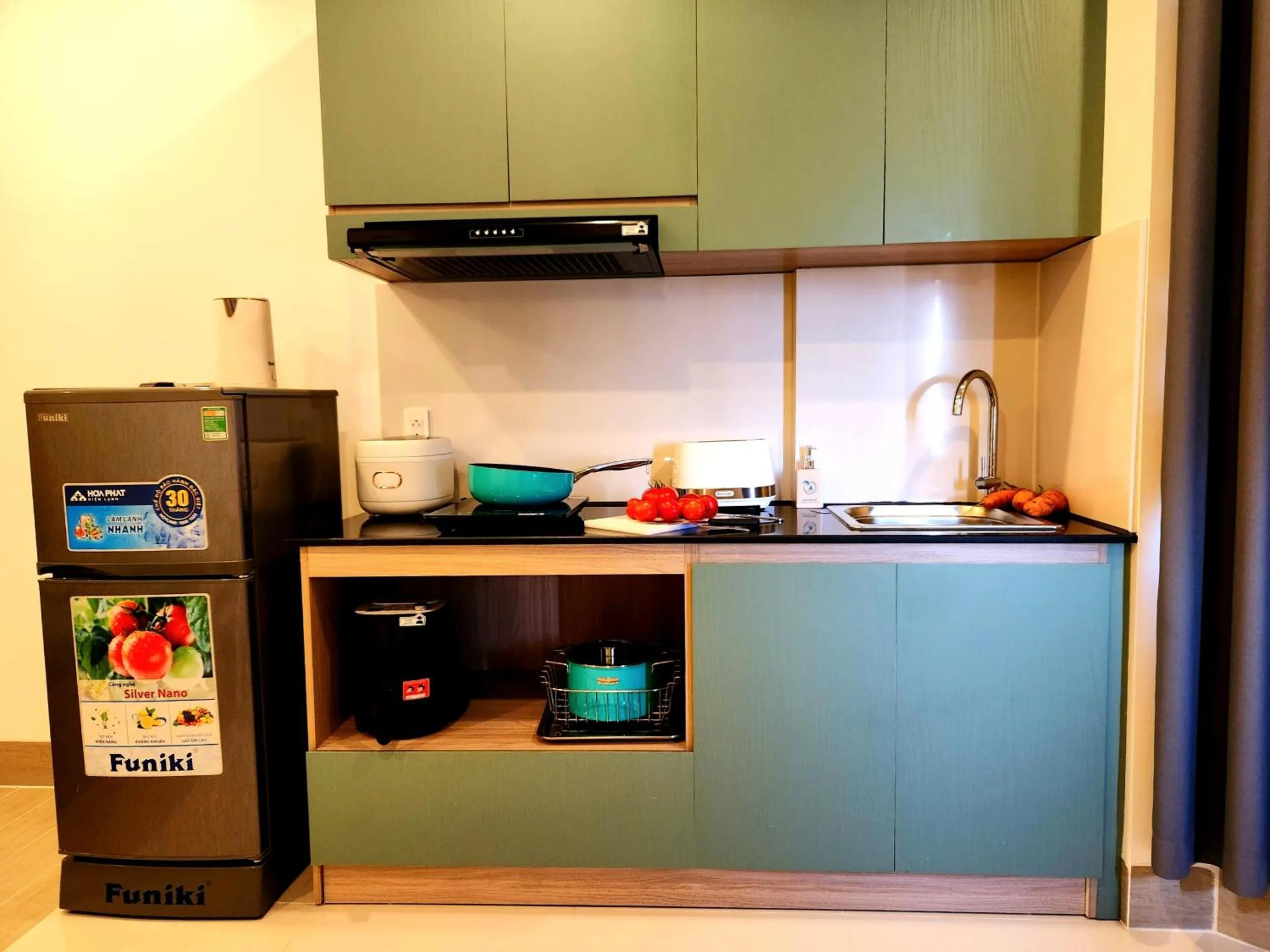 Kitchen or kitchenette in Mi Amor Luxury Island Apartment - 3 minutes to the beach