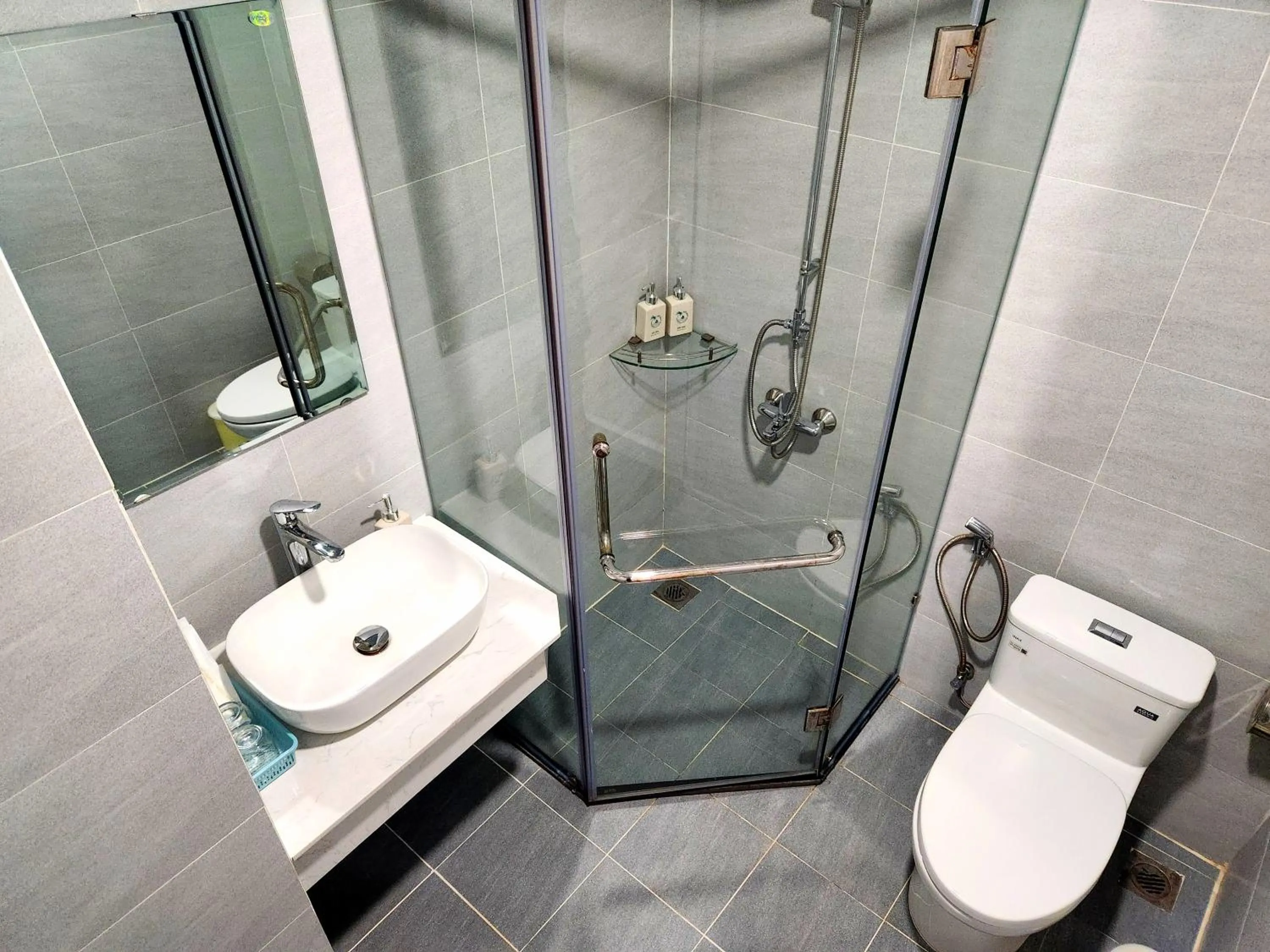 Shower in Mi Amor Luxury Island Apartment - 3 minutes to the beach