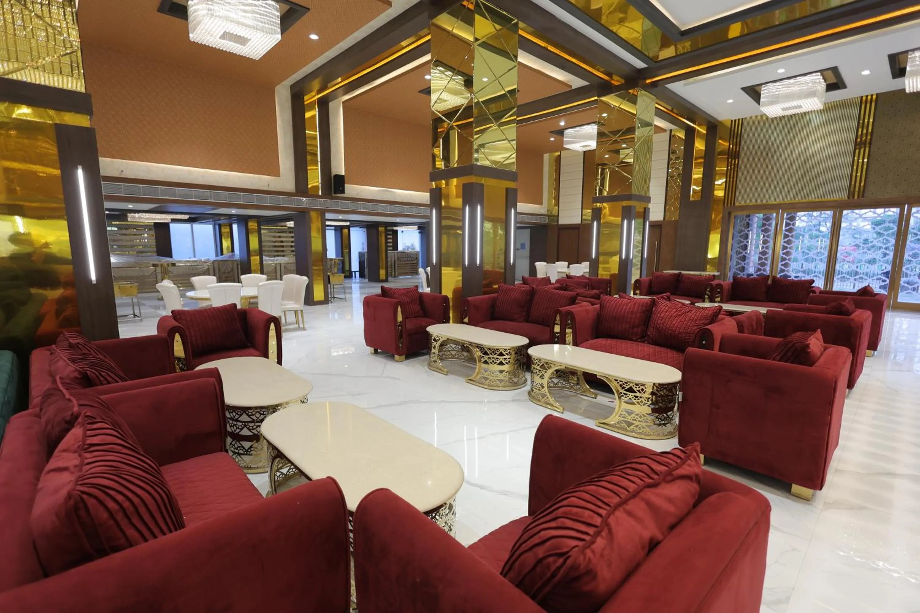 Banquet/Function facilities in Hide Away Studios