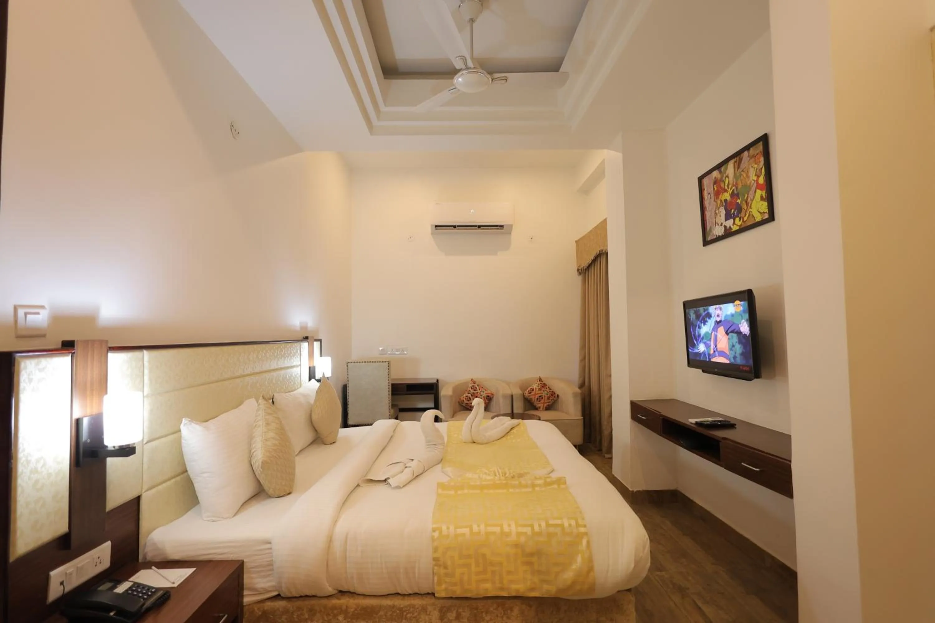 Bedroom, Bed in Hide Away Studios