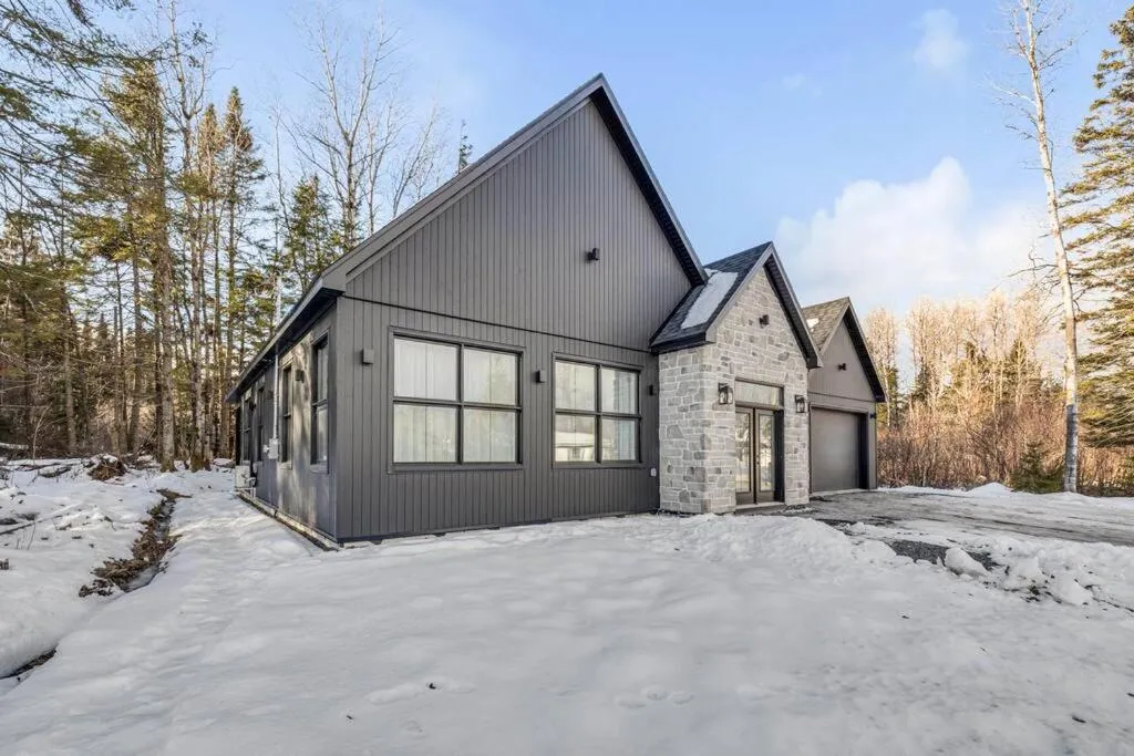 Property building in Initial / Solden / MSA