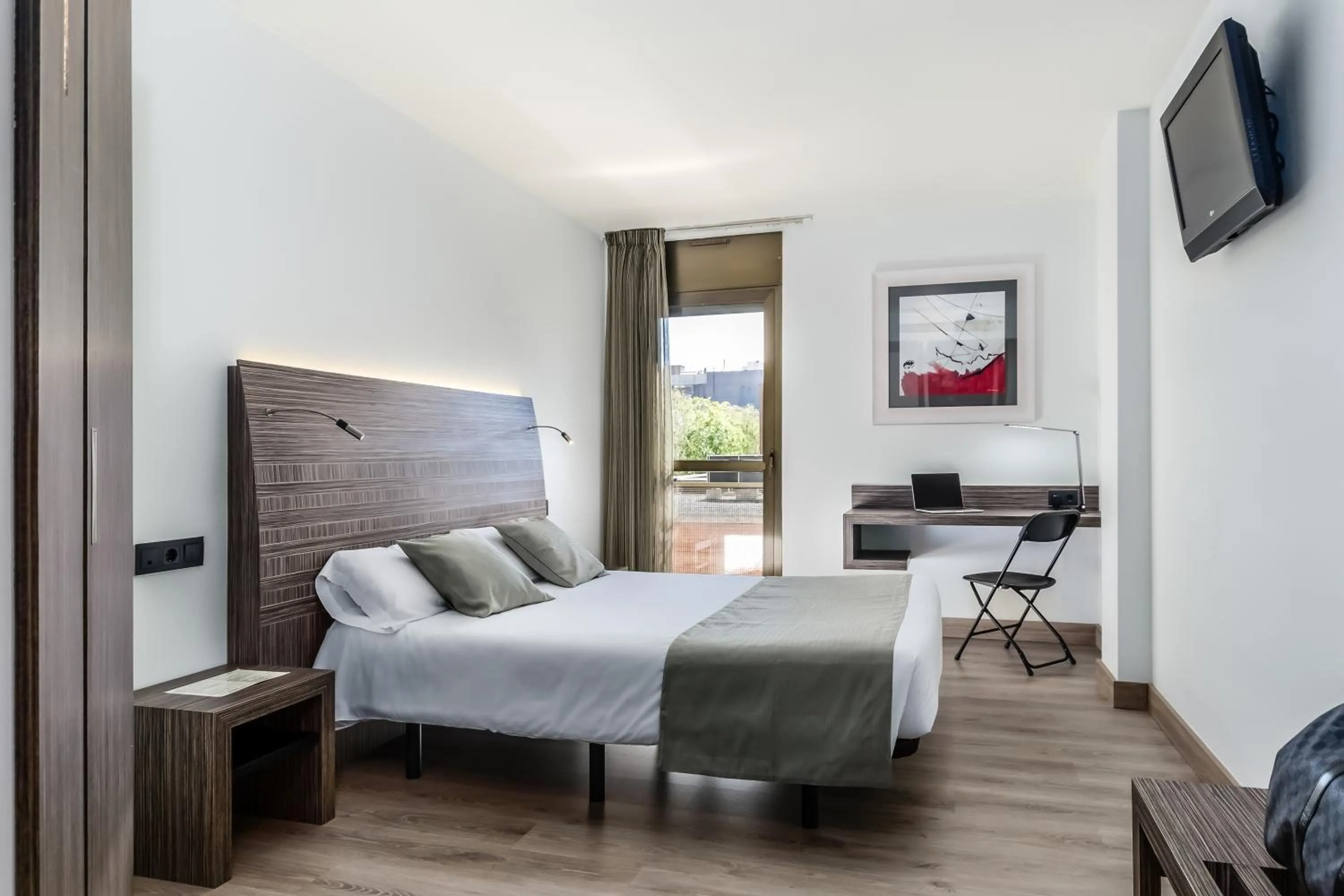Bedroom, Bed in Hotel HC*** Mollet Barcelona