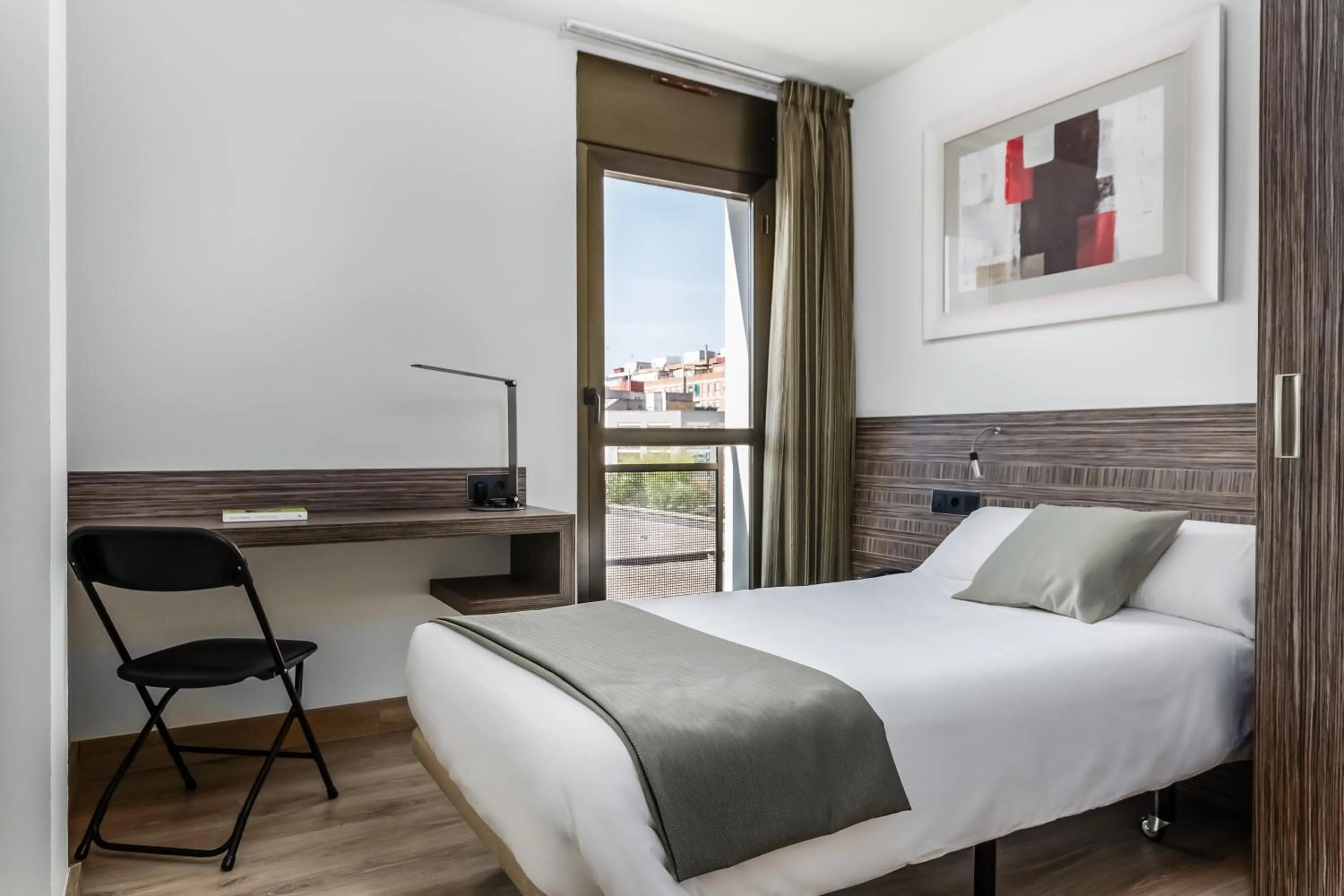 Bedroom, Bed in Hotel HC*** Mollet Barcelona