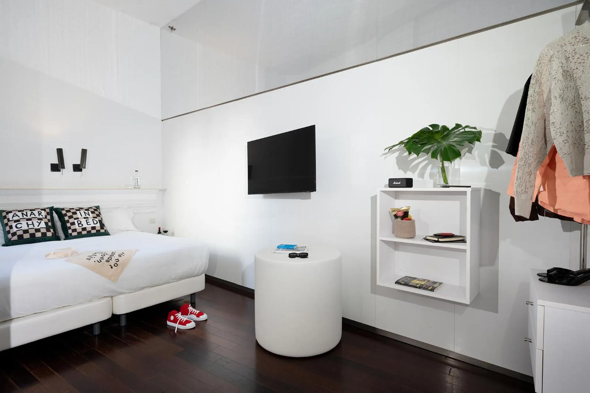Bedroom, Bed in Chic & Basic Born Boutique Hotel