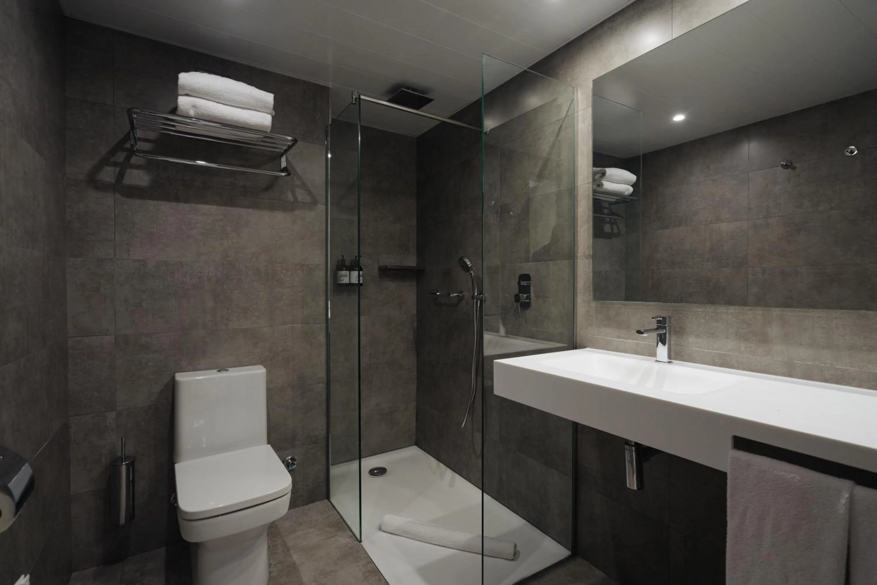 Shower in THB El Cid - Adults Only