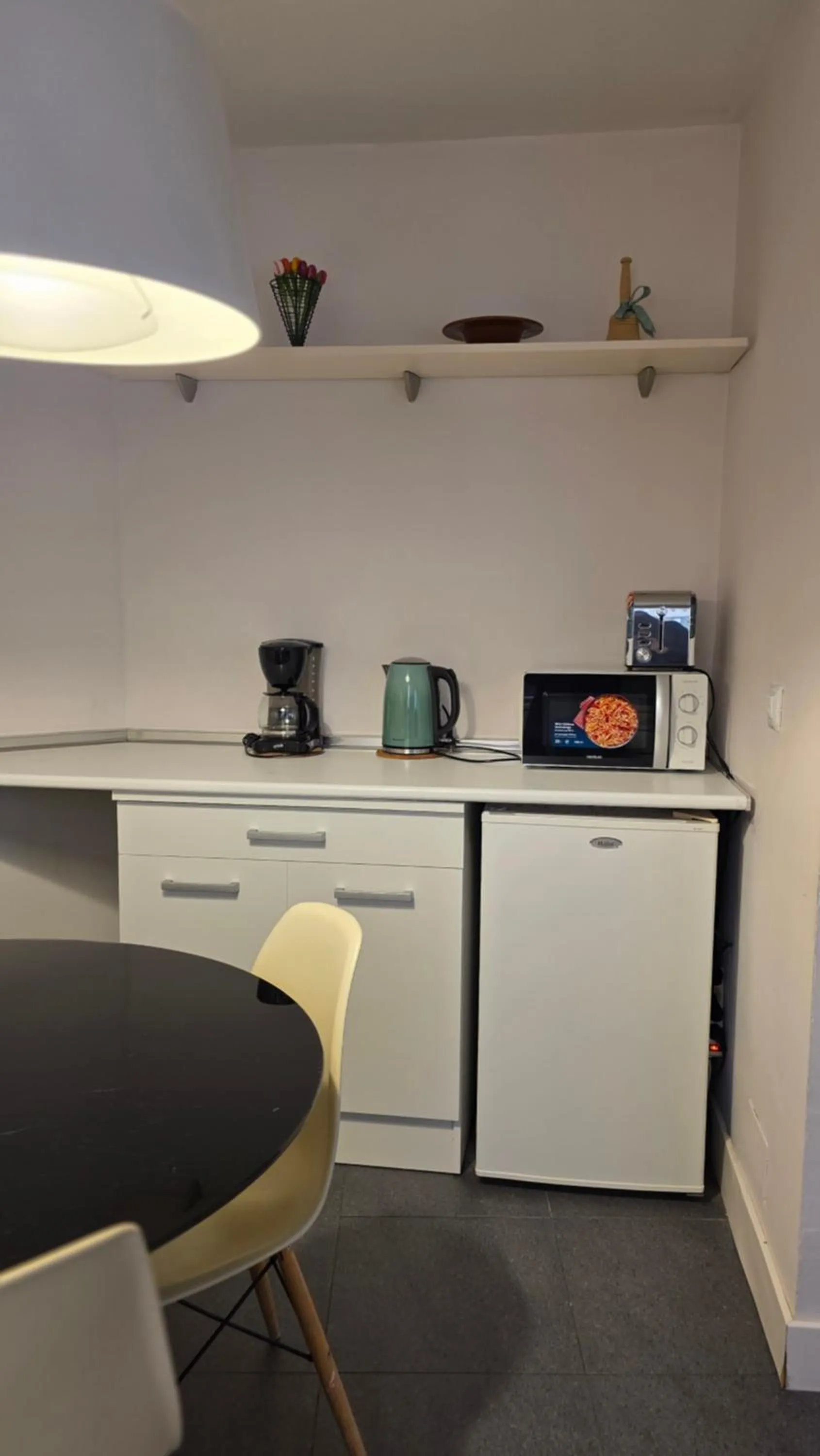 kitchen in Hostal Santa Ana Colors