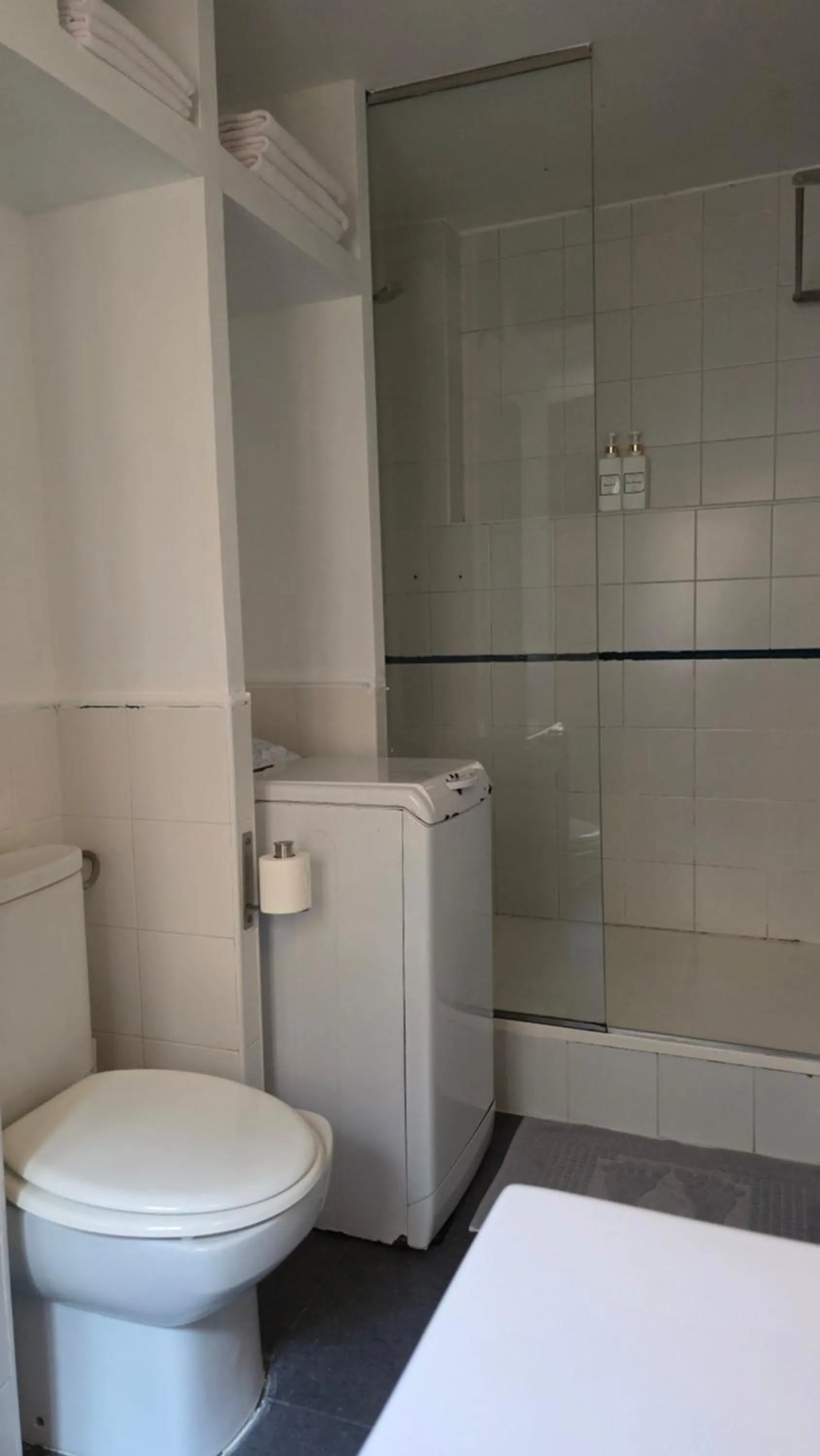 Bathroom in Hostal Santa Ana Colors