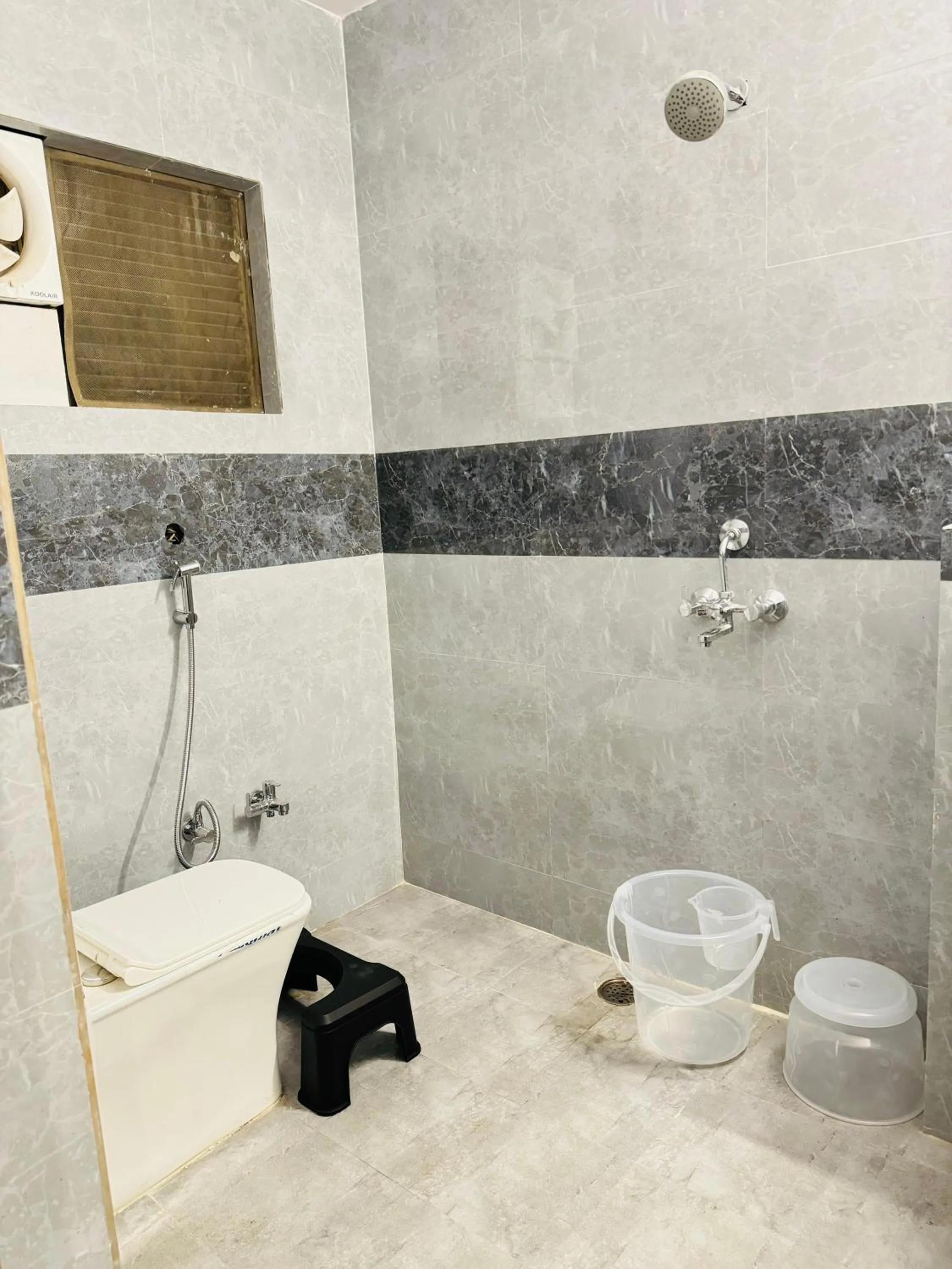 THE ROYAL PRESIDENCY INN