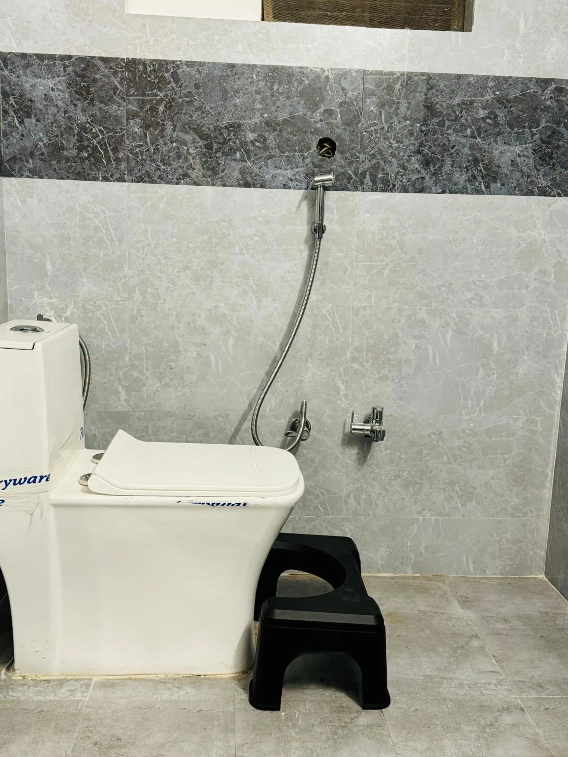 Bathroom in THE ROYAL PRESIDENCY INN