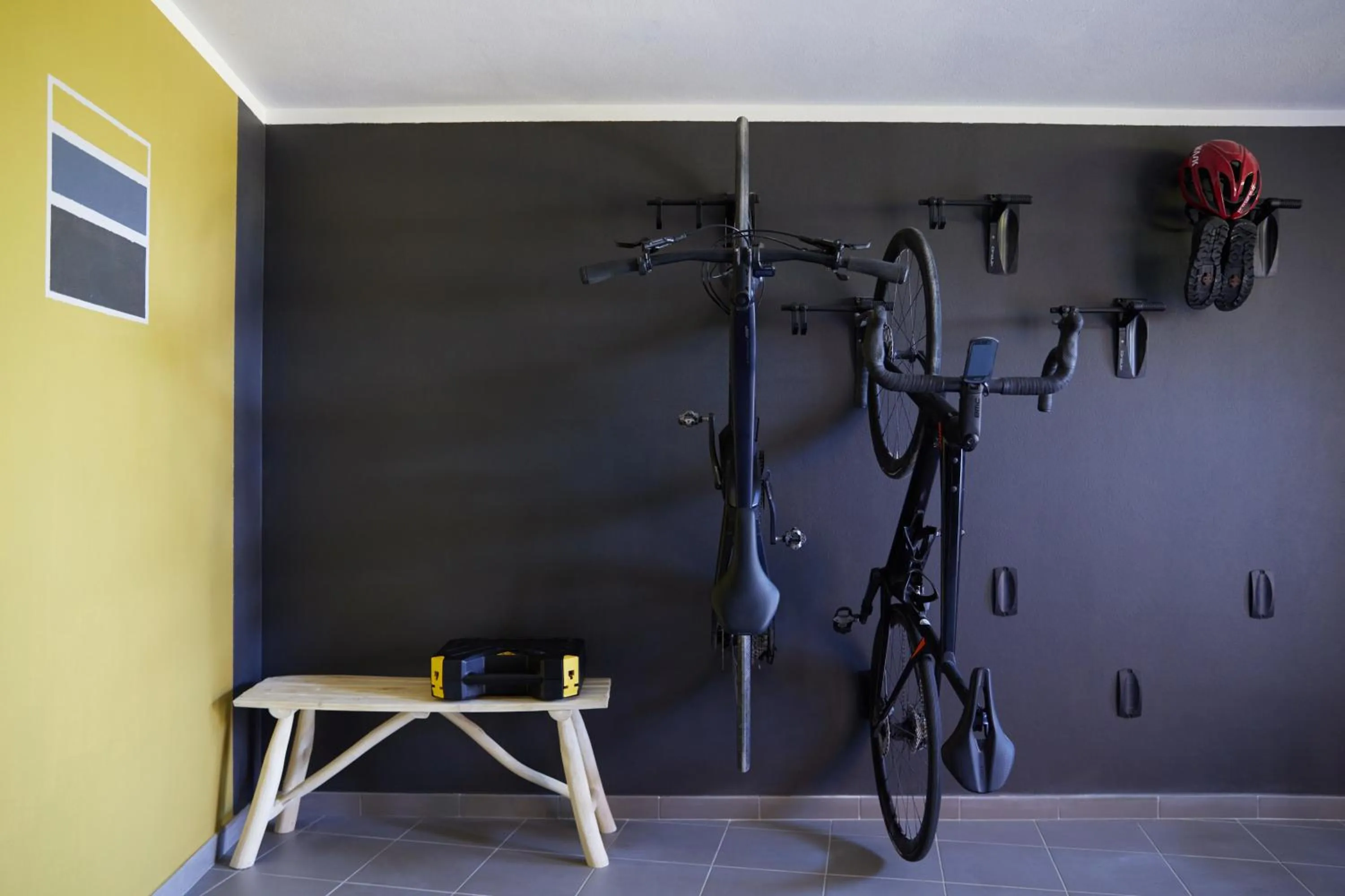 Cycling in Le Marne Relais - Small Luxury Hotels of the World