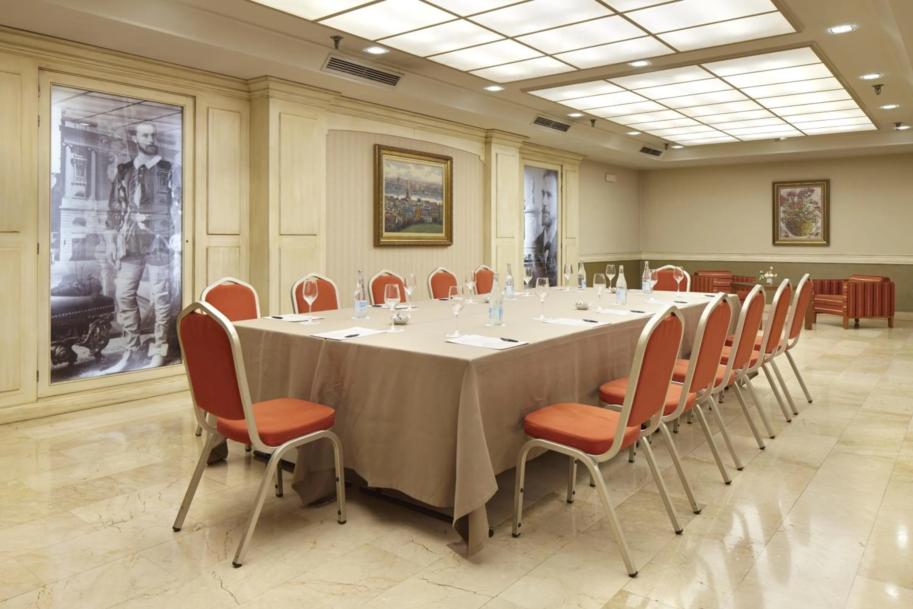 Business facilities in Hotel Blanca de Navarra