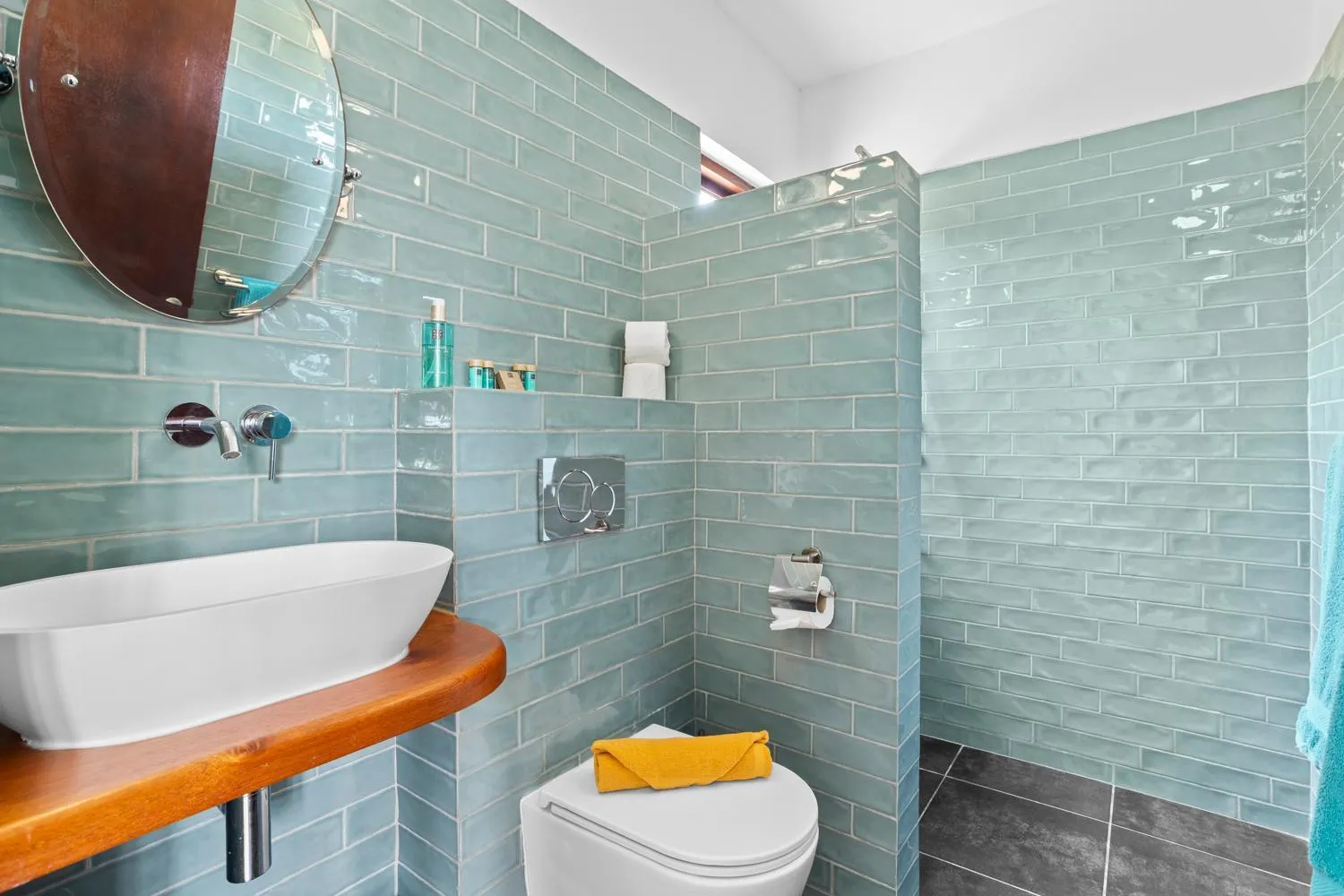 Bathroom in Boutique Hotel Wanapa - Adult Friendly - 14 years and older