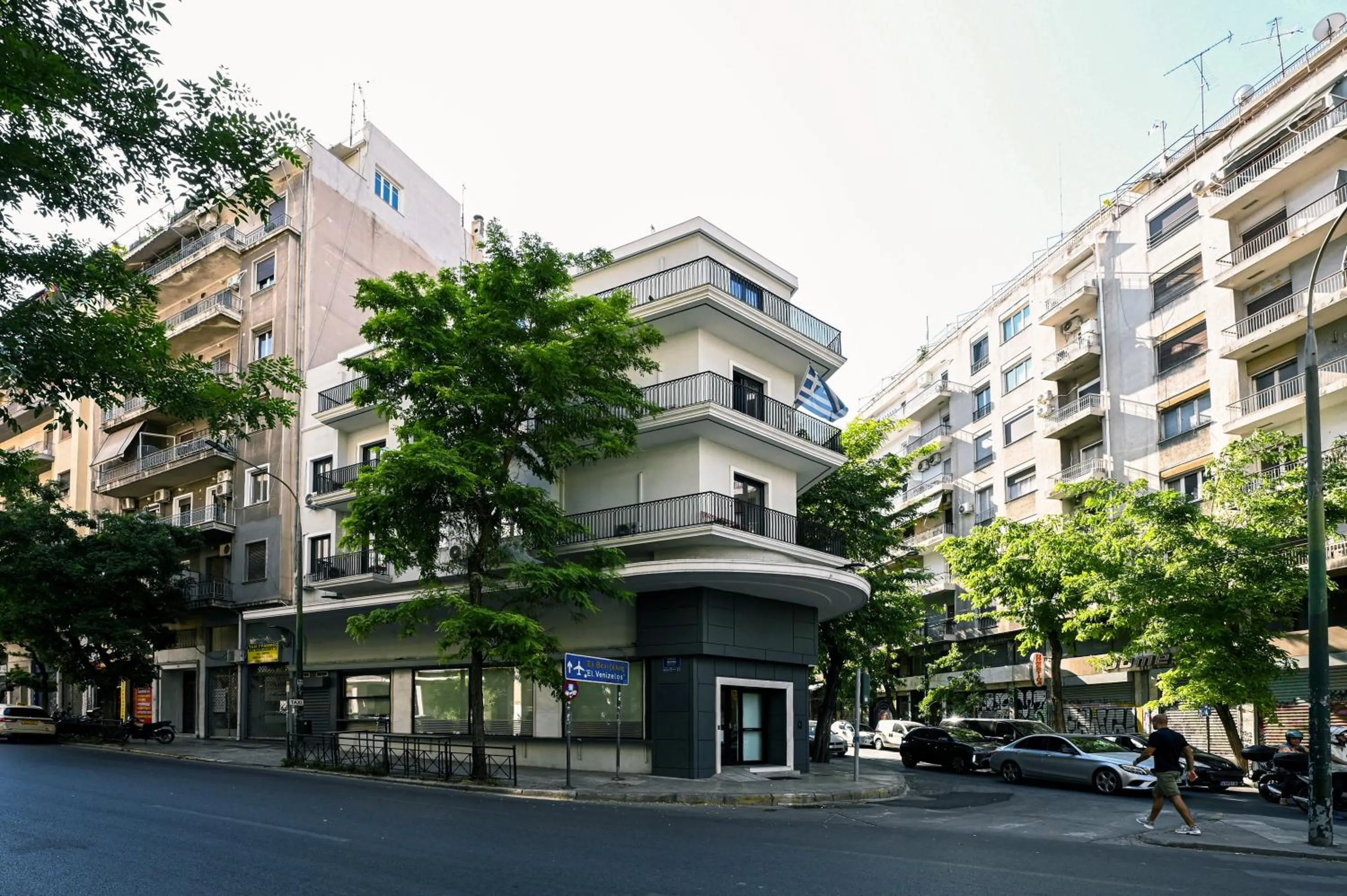 Property building in Urban Core Residence