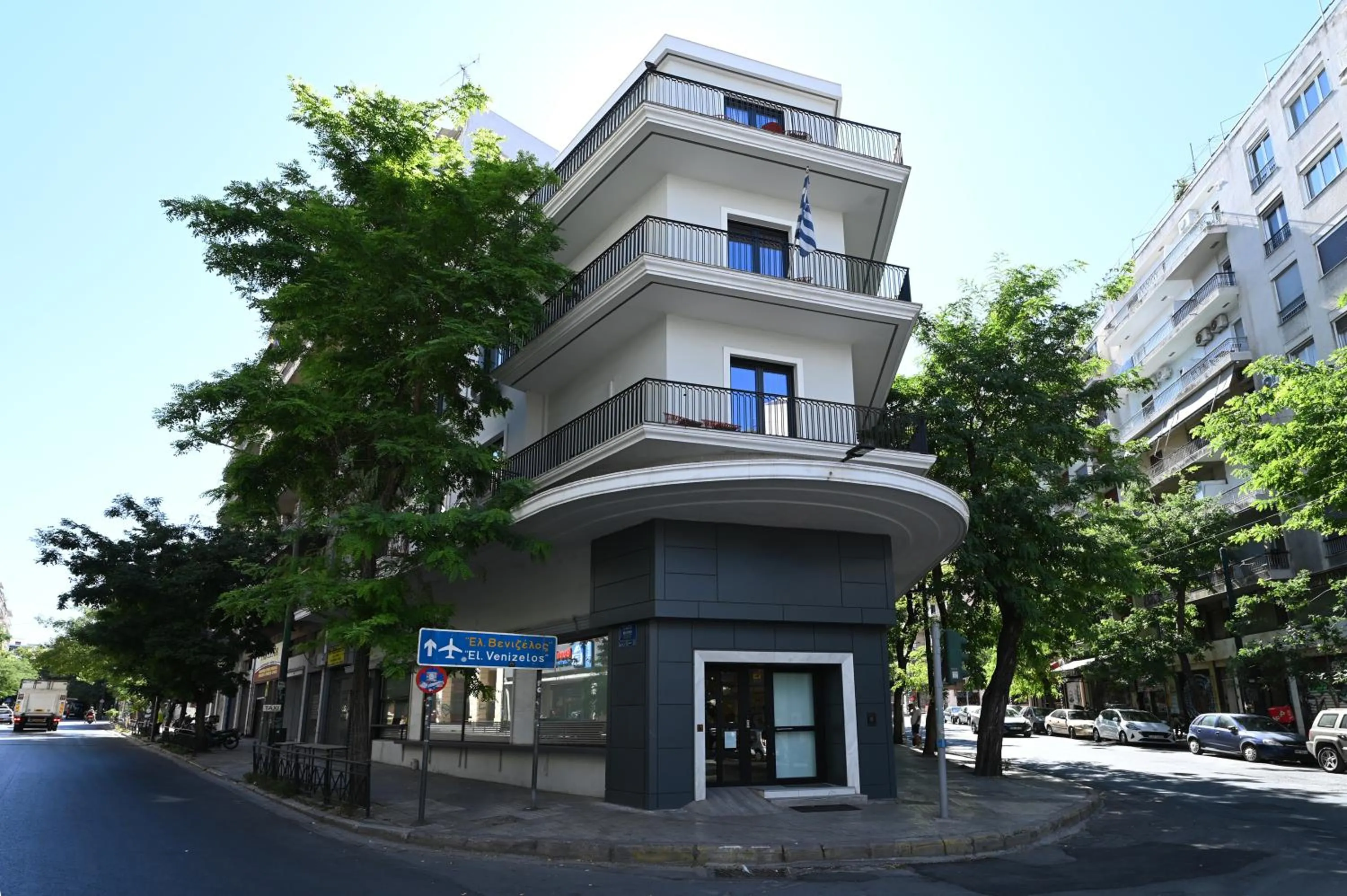 Property building in Urban Core Residence