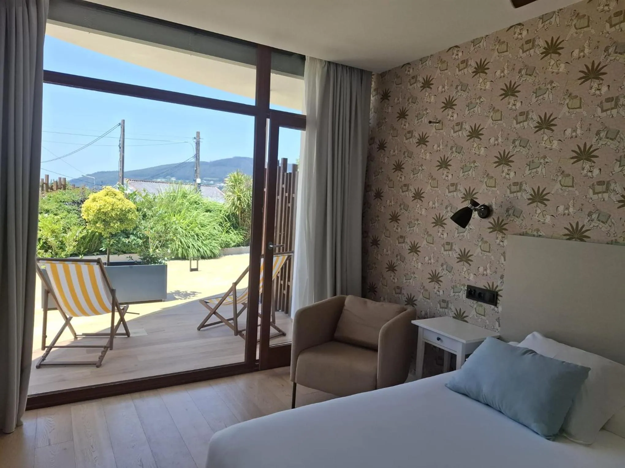 View (from property/room), Bed in Hotel Herbeira