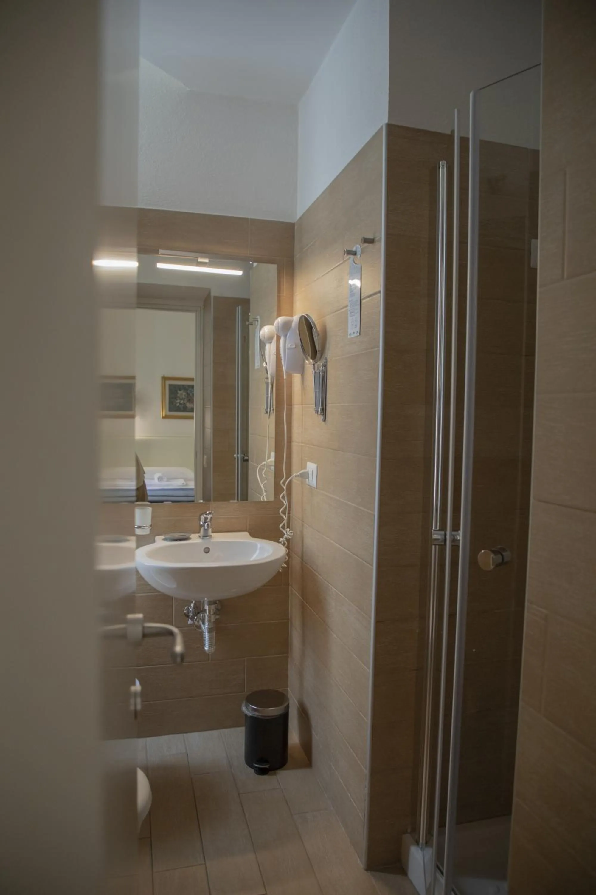 Standard Triple Room in H22 Hotel