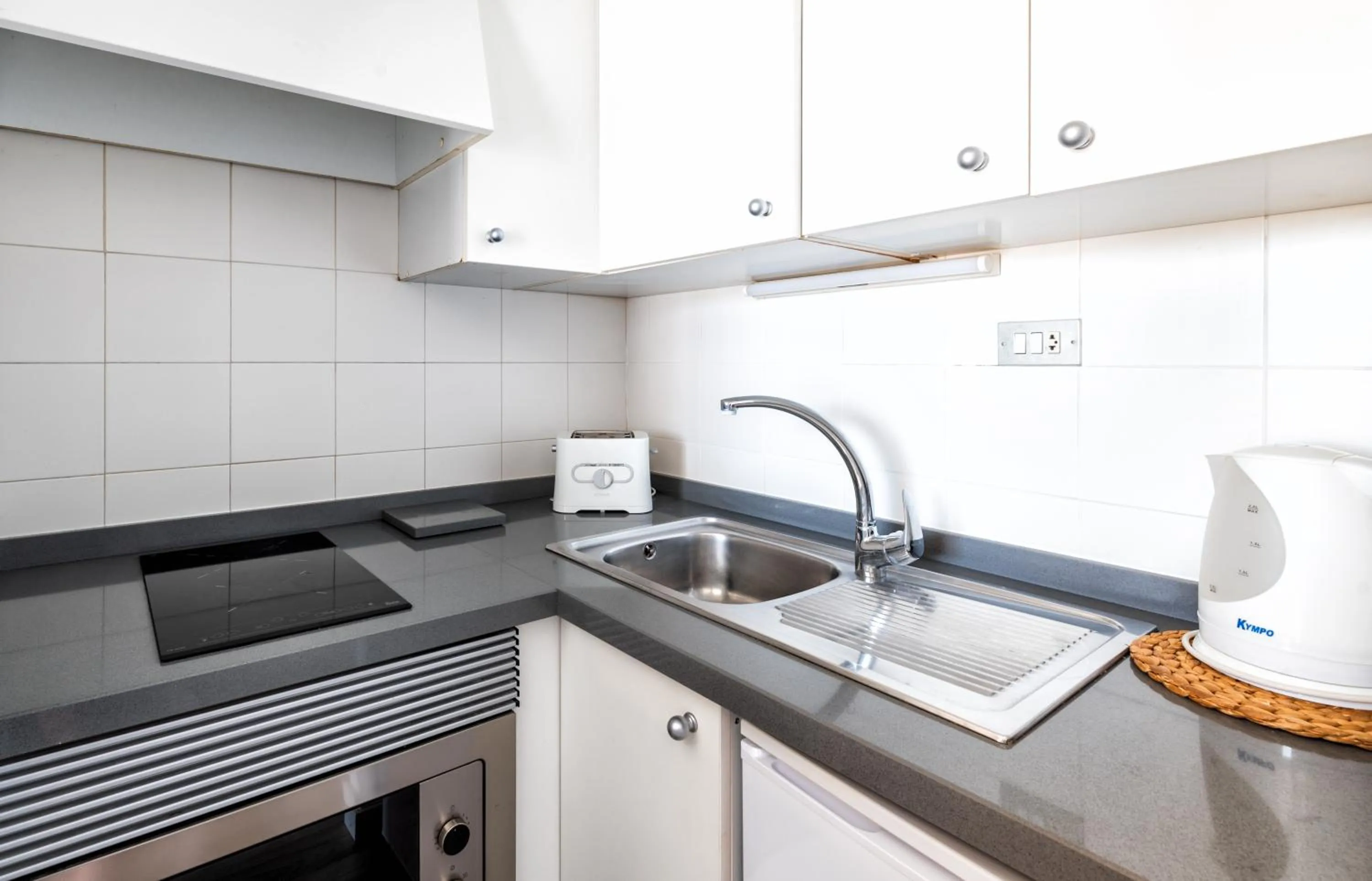 kitchen in HG Tenerife Sur