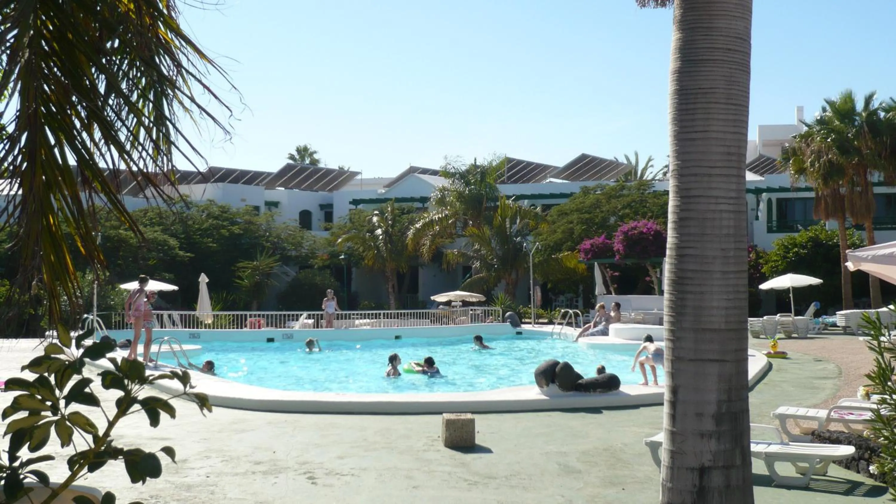 Swimming pool in HG Lomo Blanco