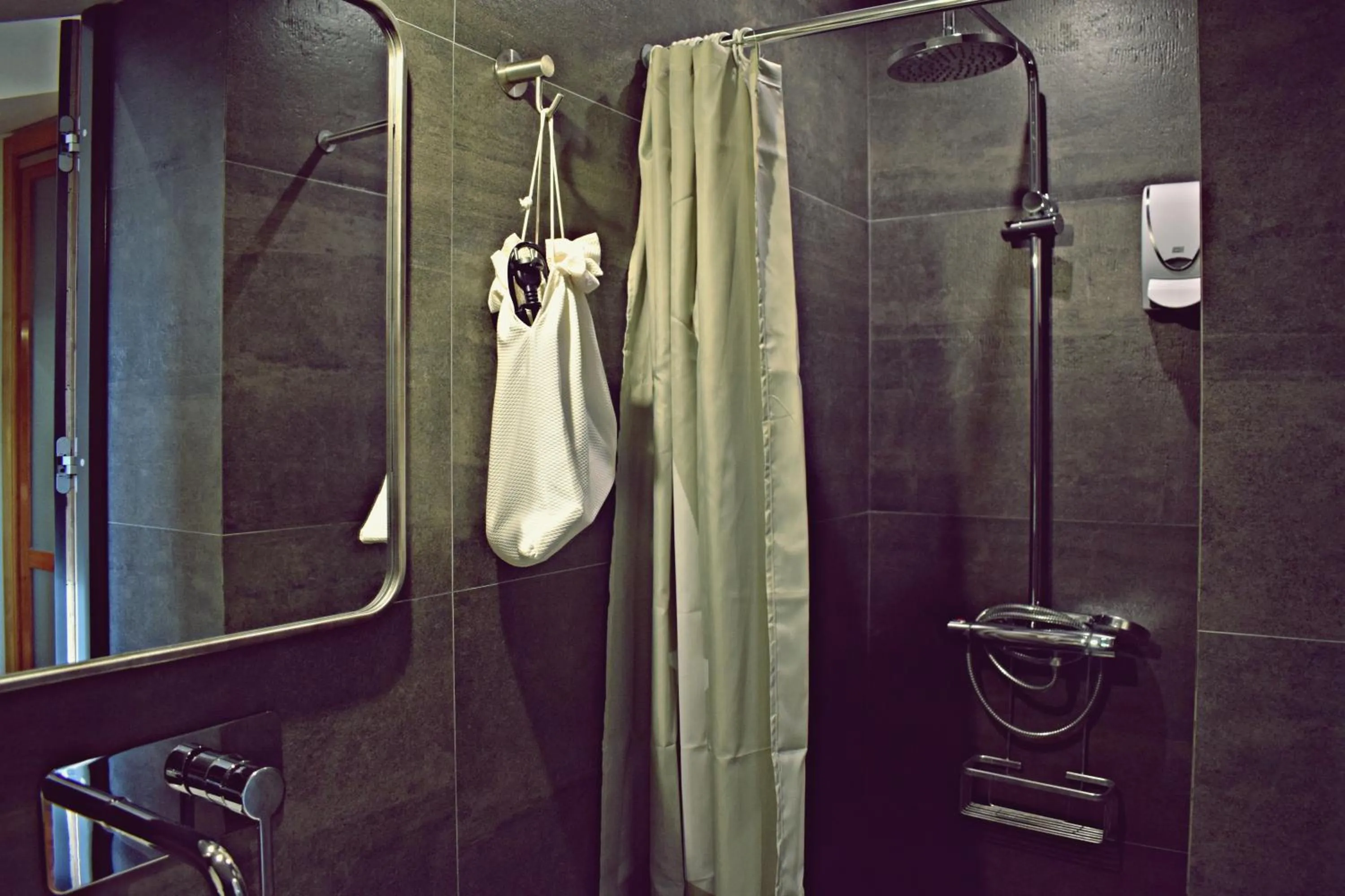 Bathroom in Hotel Rural La Vida de Antes