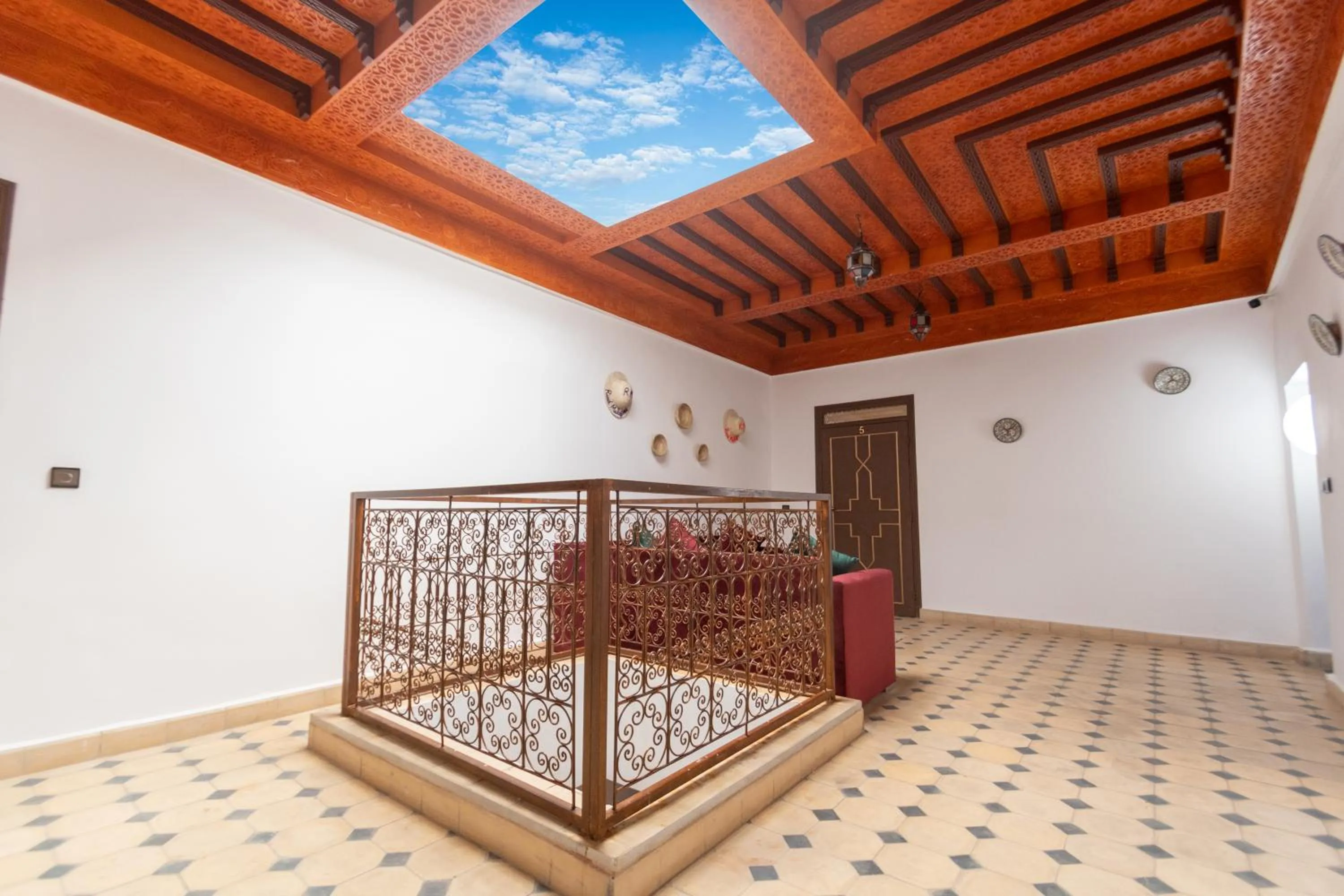 Communal lounge/ TV room in Riad Malayine