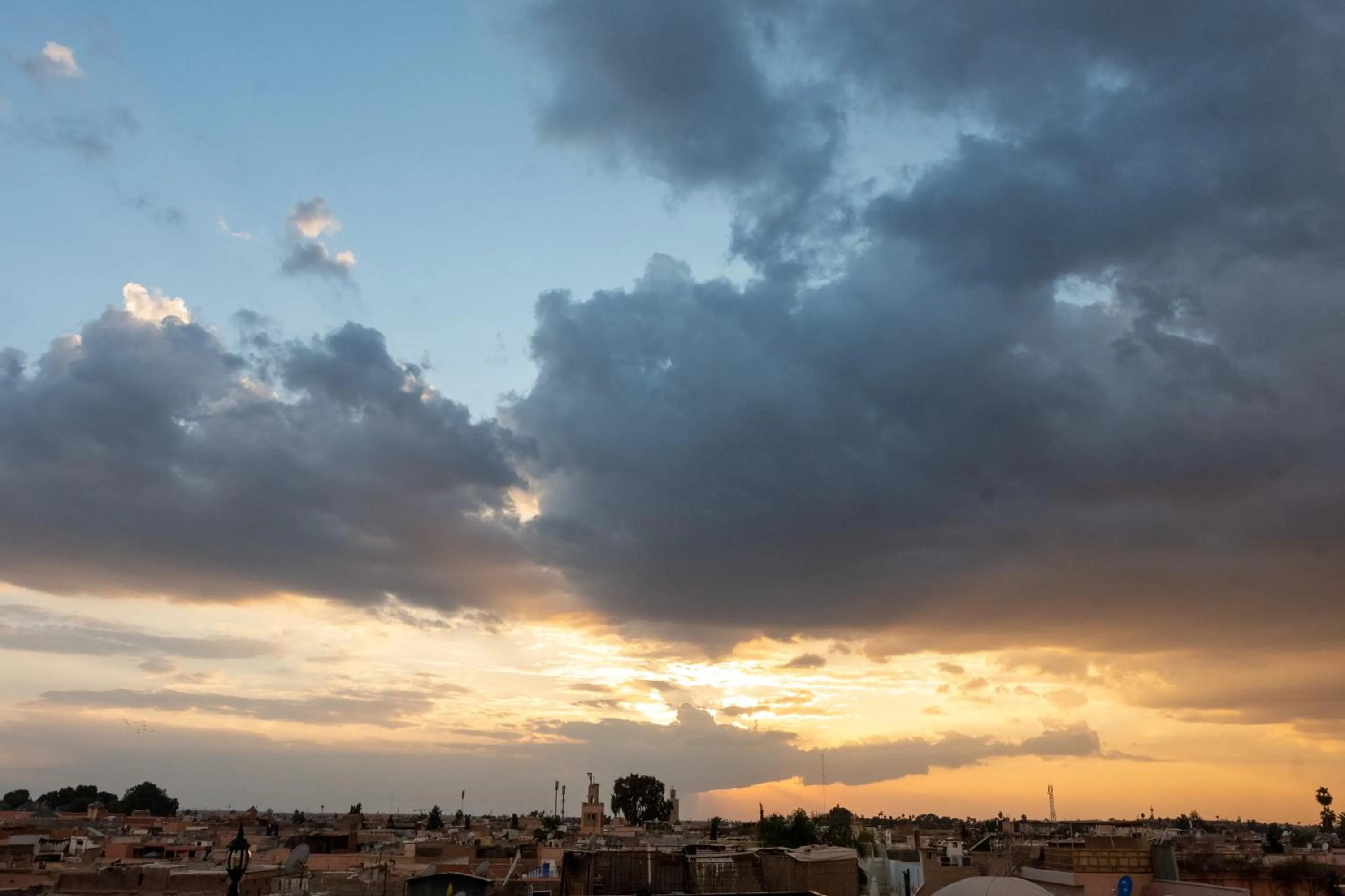 Sunrise in Riad Malayine