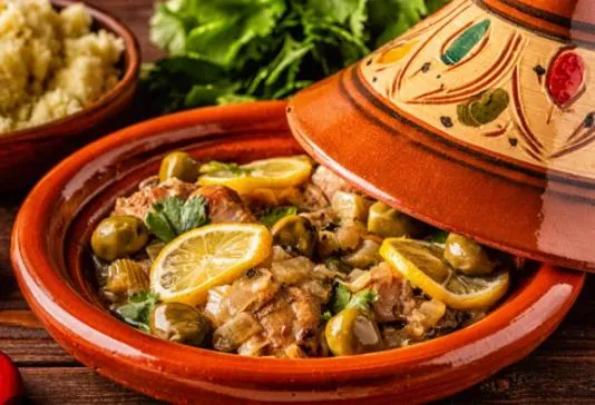 Restaurant/places to eat in Riad Malayine