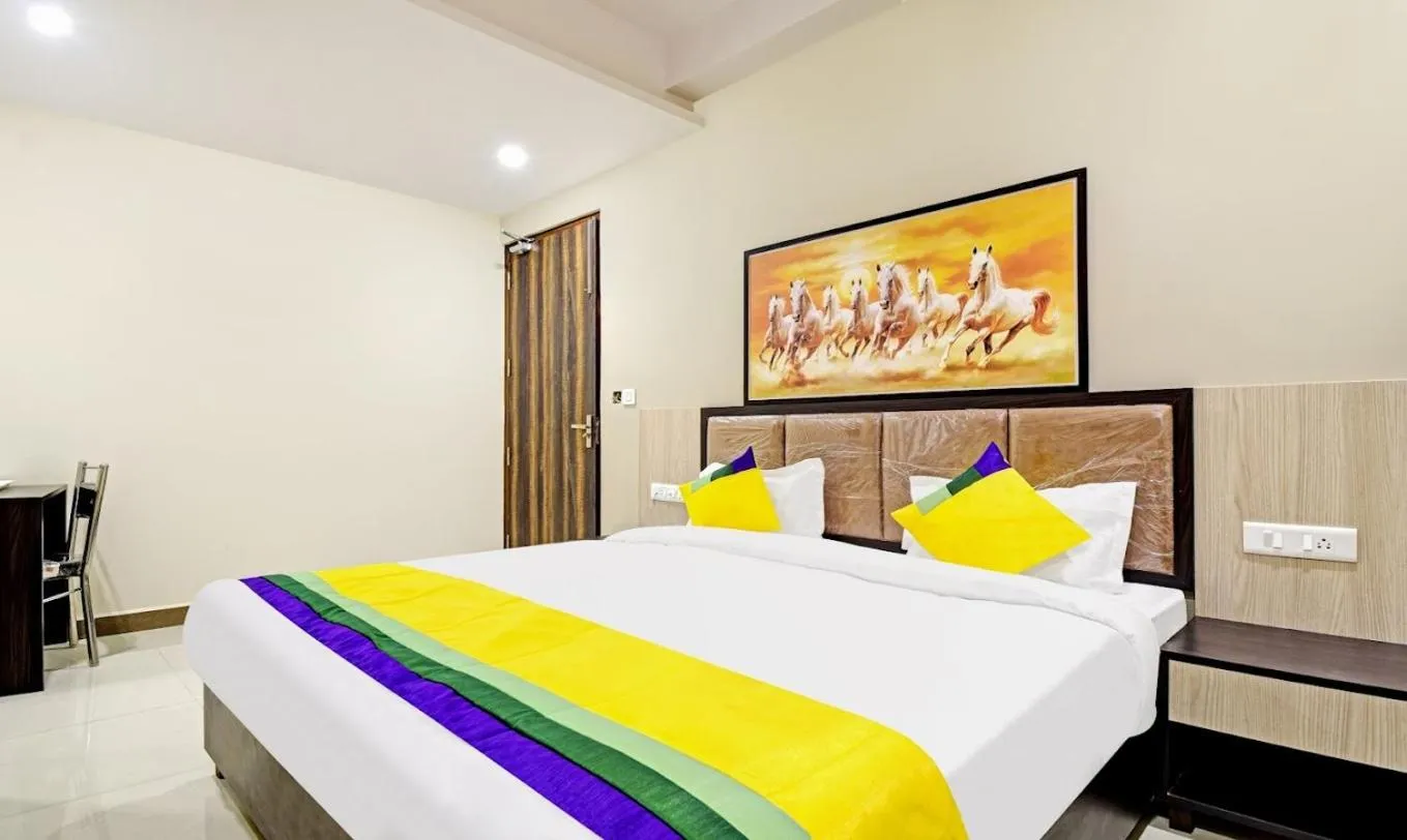 Bed in Hotel Shashwat