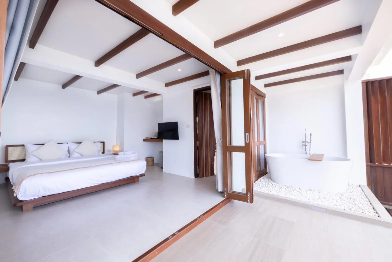 Bed in The AVA Resort Koh Tao