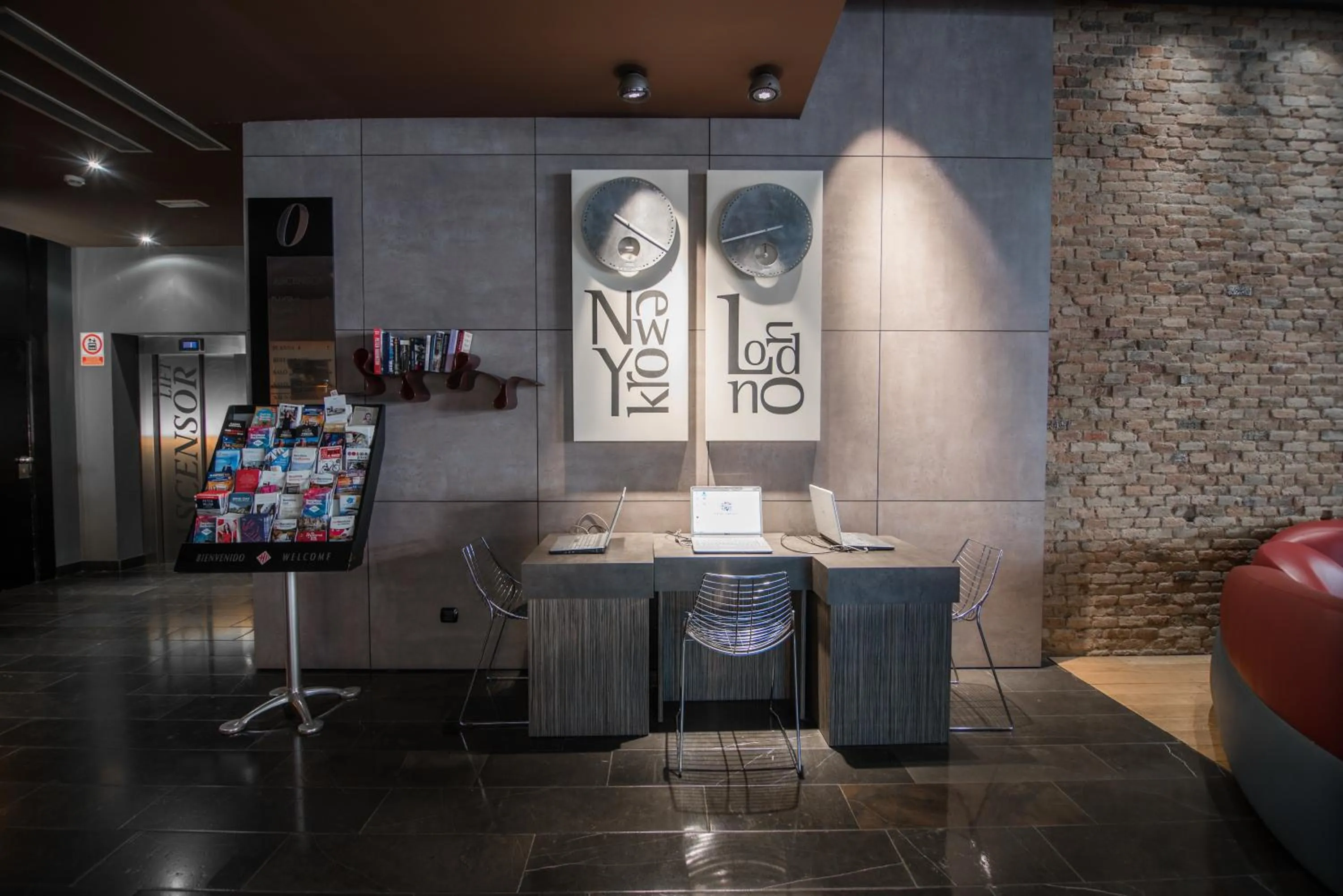 Lobby or reception in Petit Palace Museum