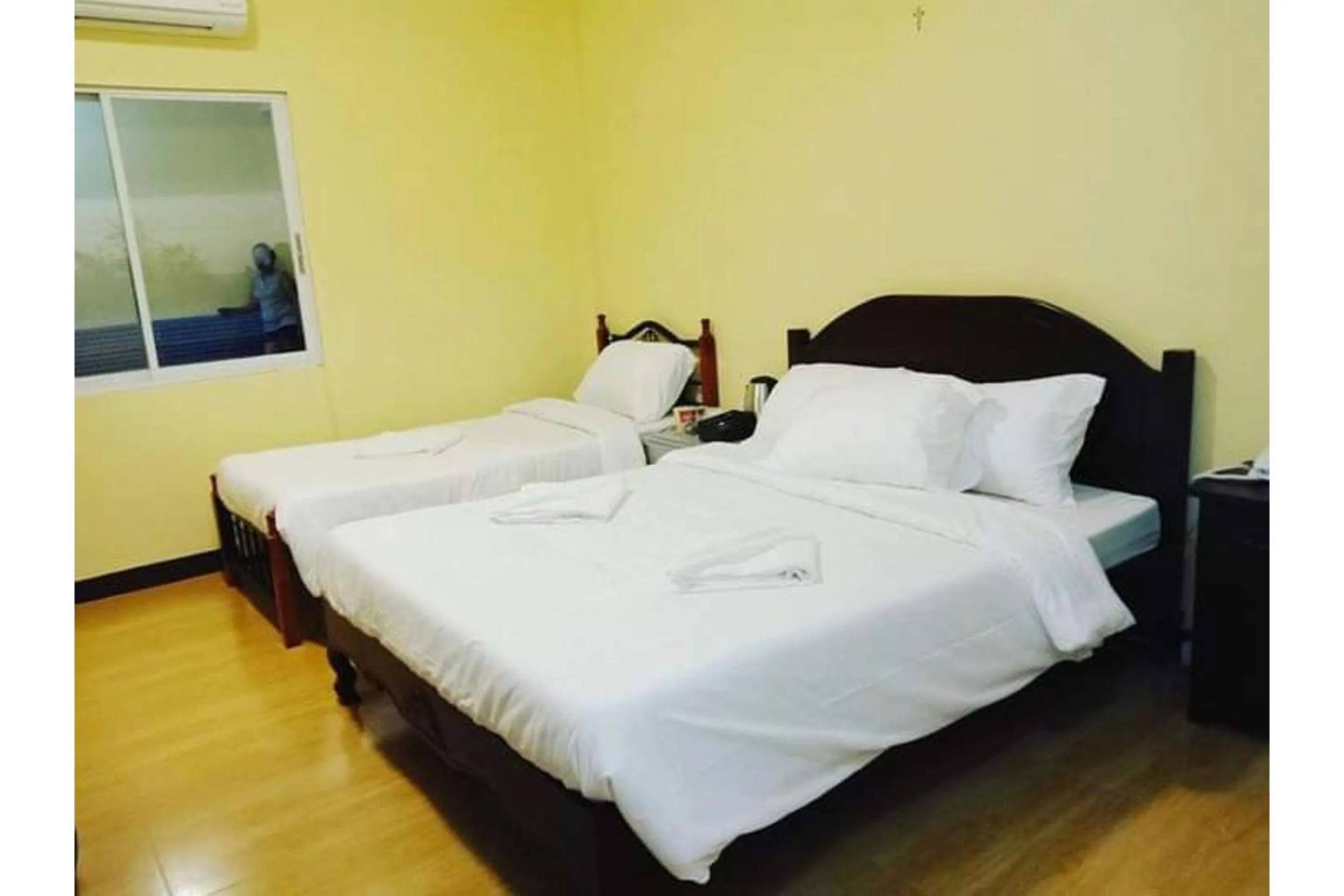 Bed in Casa Venicia Caticlan