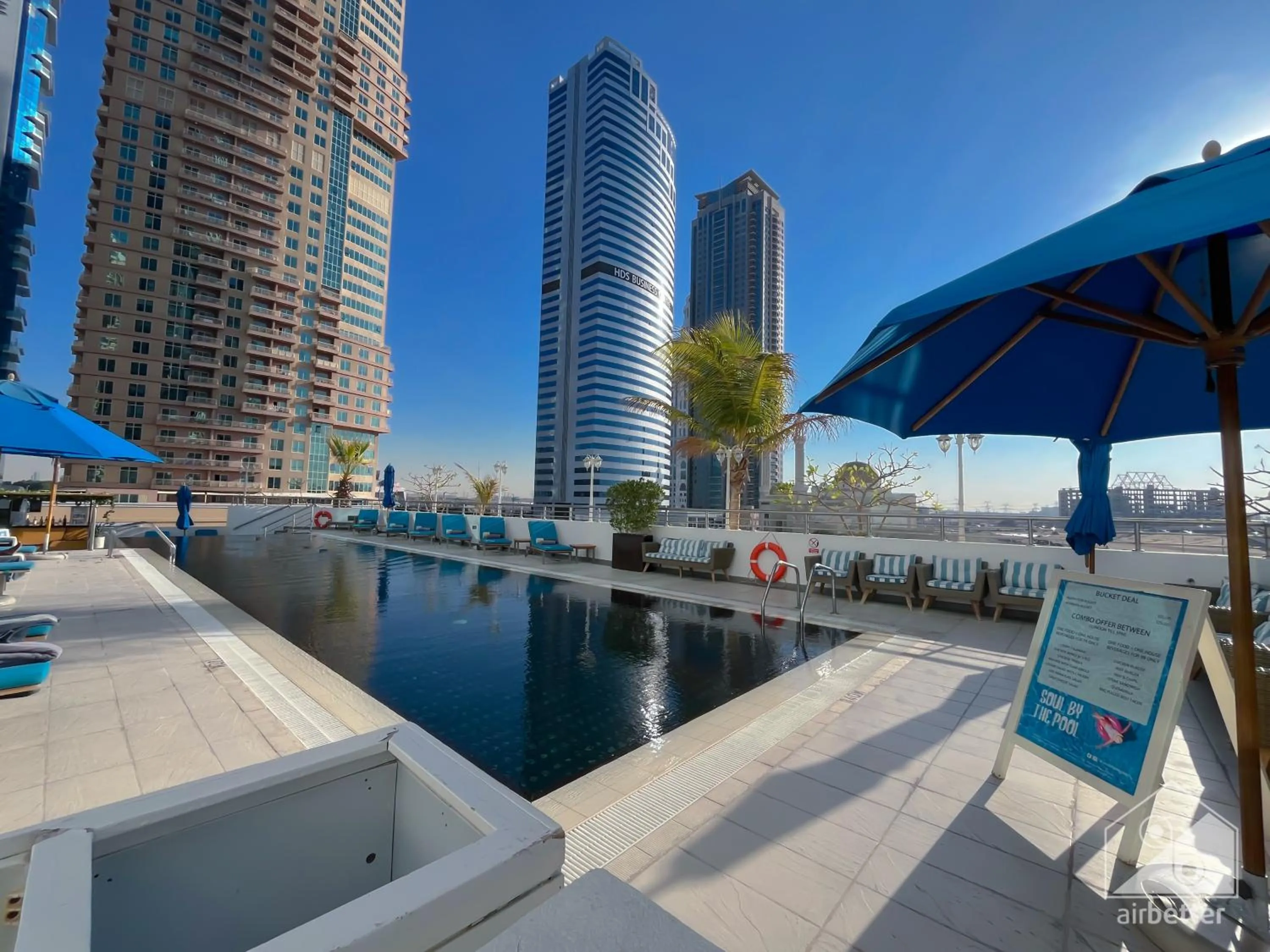 Swimming pool in Luxurious Loft with stunning views Dubai