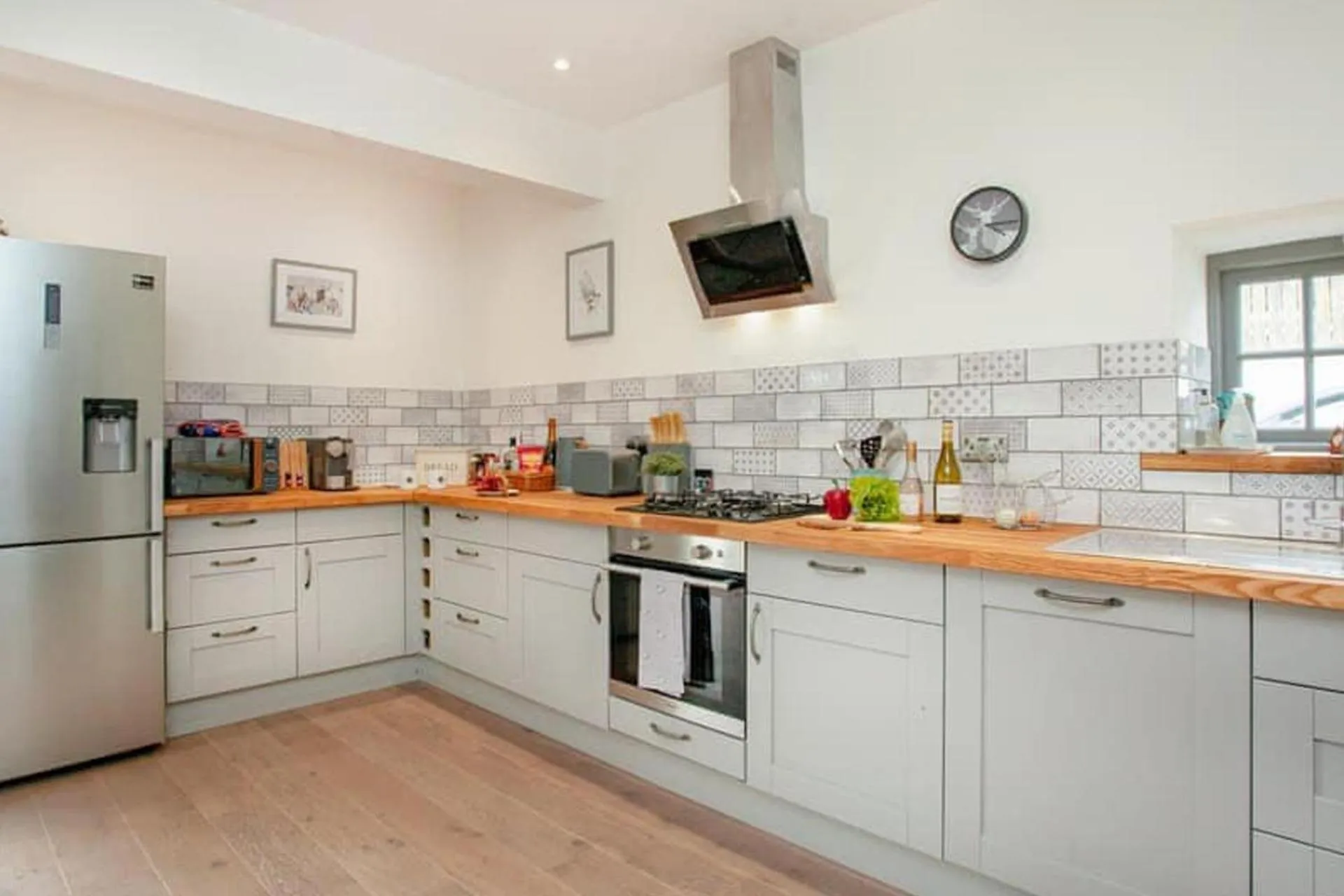 2 Bed Cottage - Hot Tub Garden Parking