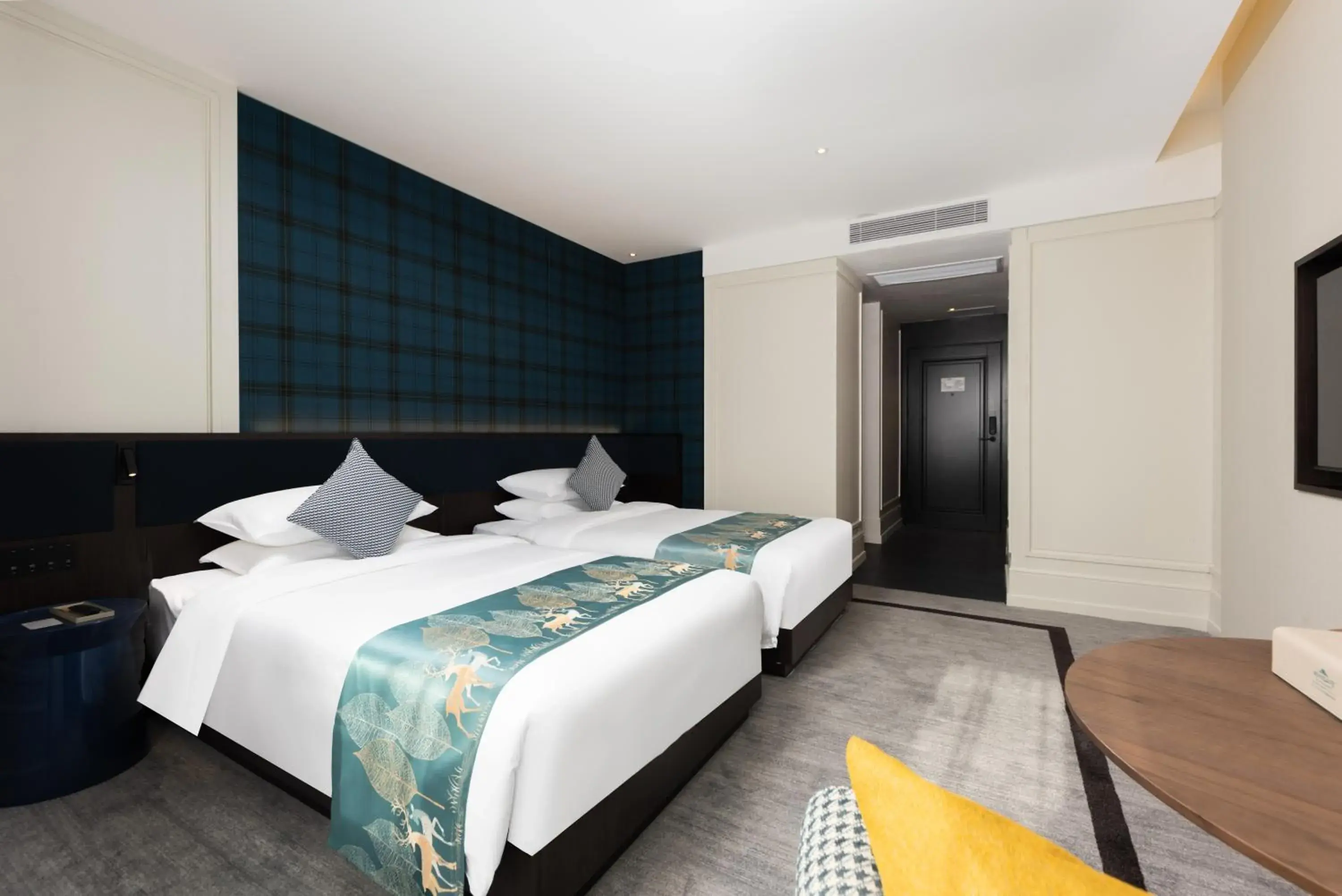 Superior Room with Two Single Beds, Smoking in Wingate By Wyndham Wuhan Optics Valley Superior Room with Two Single Beds, Smoking in Wingate By Wyndham Wuhan Optics Valley