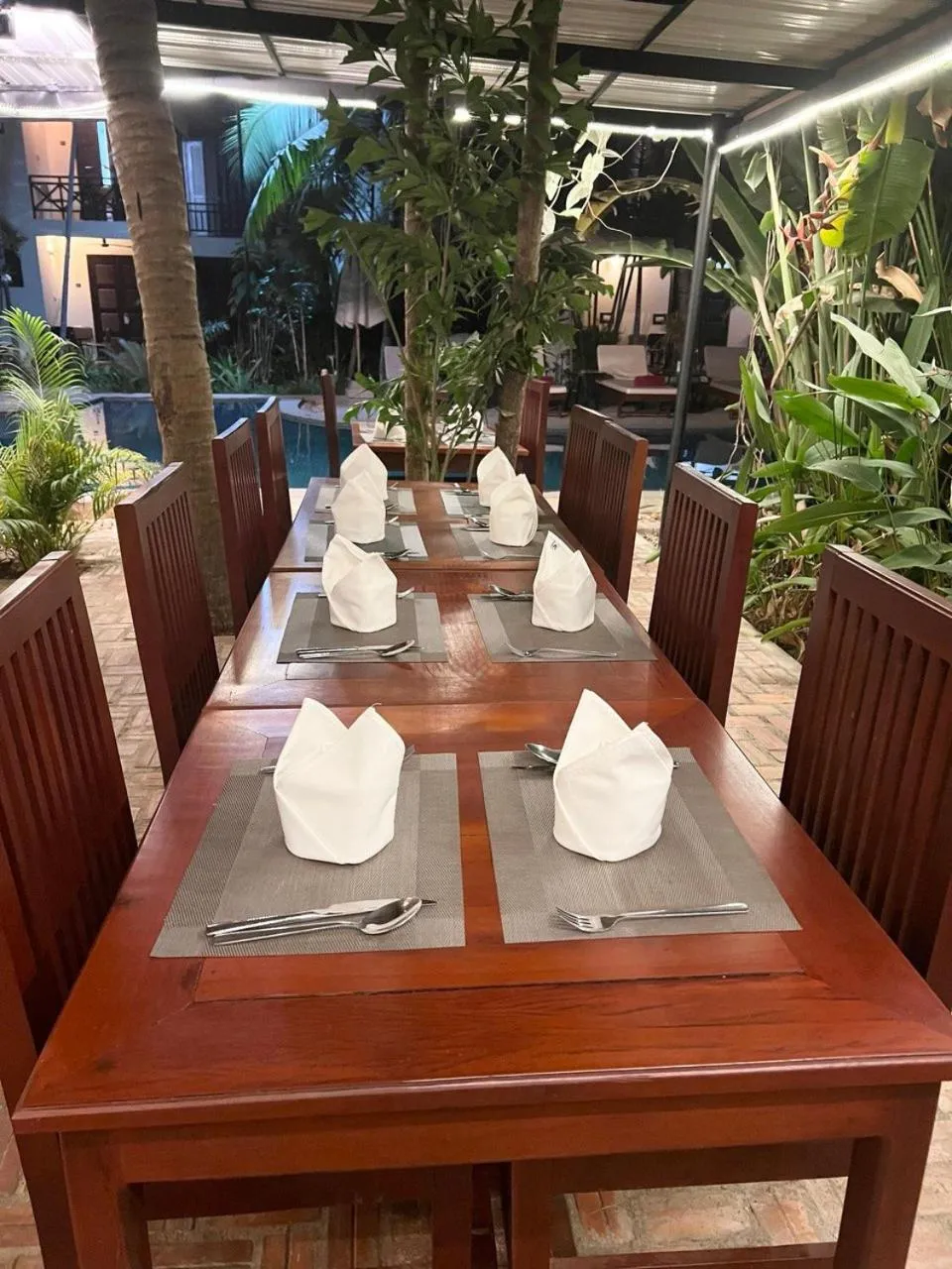 Restaurant/places to eat in Natural Relax Villa