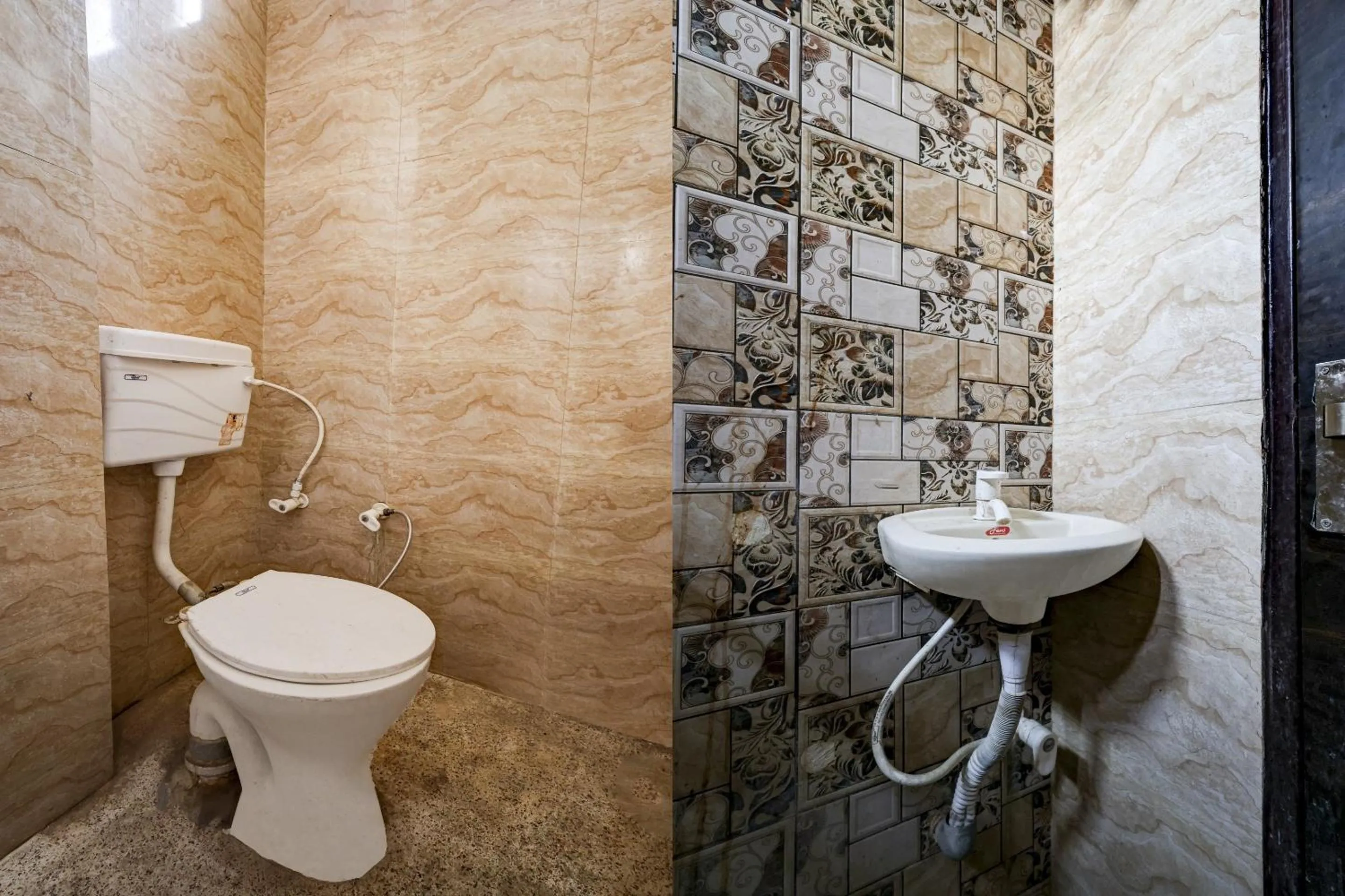 Bathroom in Hotel O Relax Inn