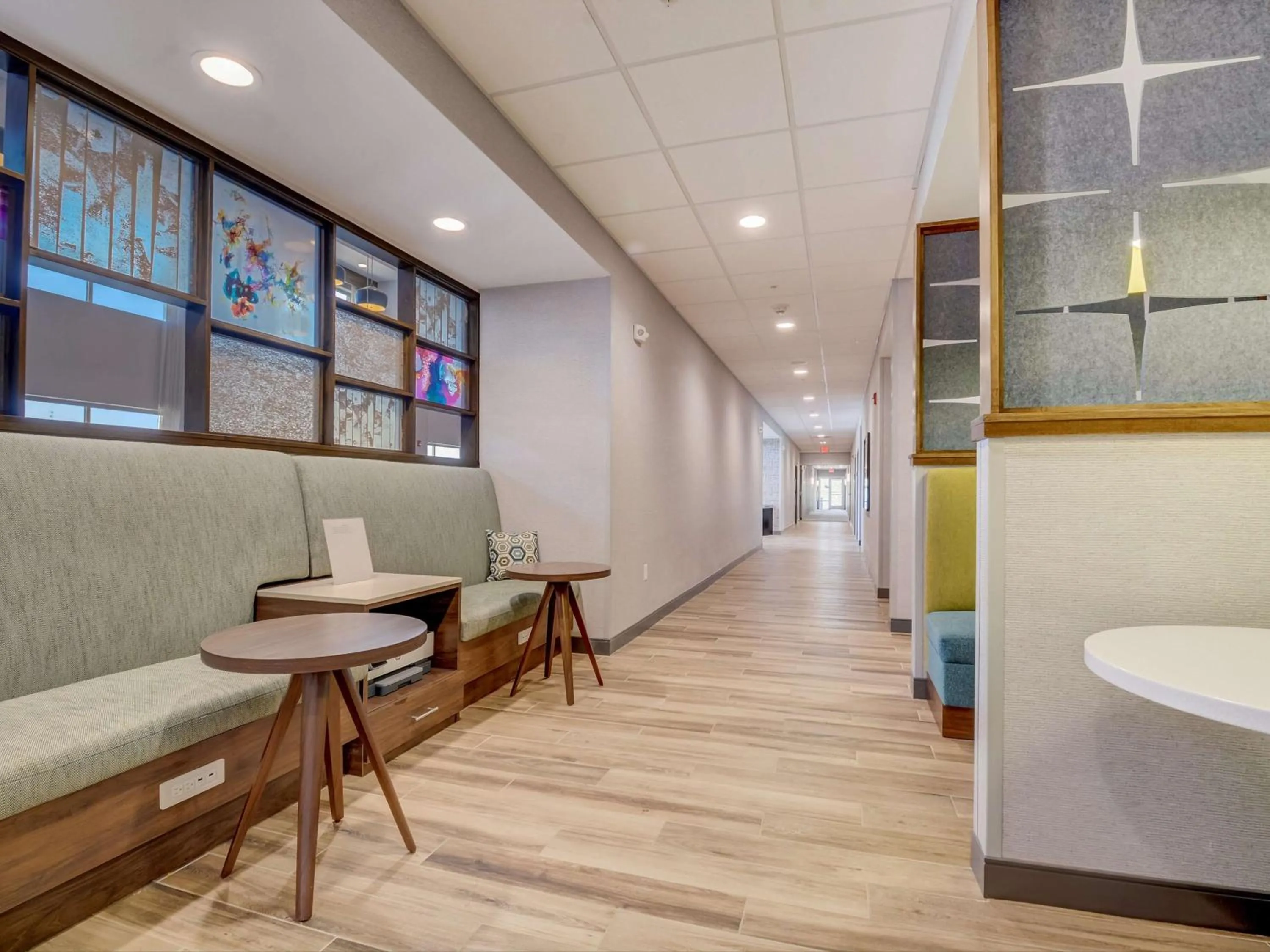 Business facilities in Hampton Inn & Suites Williamstown Ark Encounter, Ky