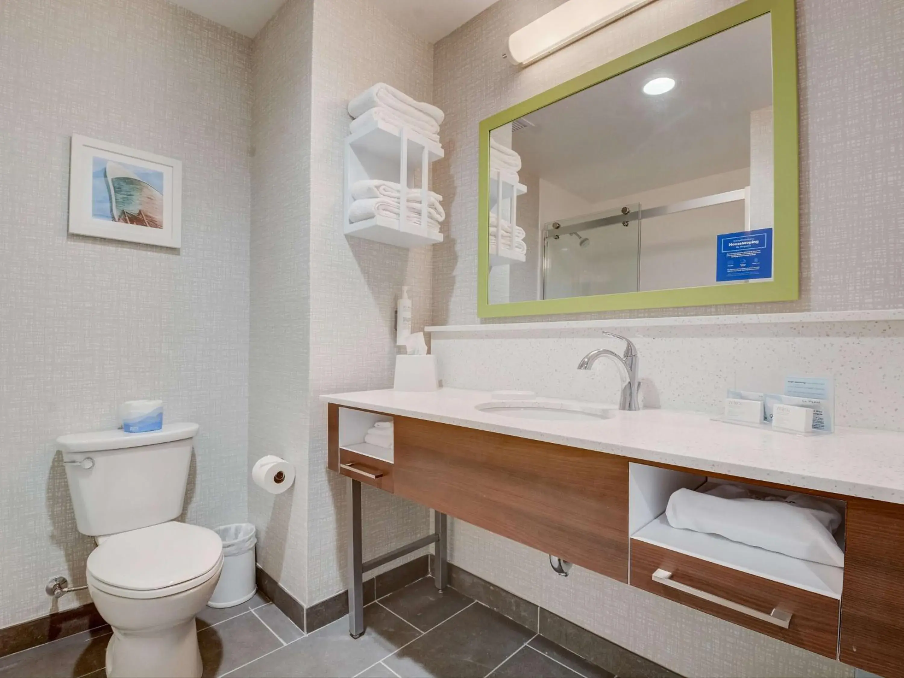 King Room with Microwave and Fridge in Hampton Inn & Suites Williamstown Ark Encounter, Ky King Room with Microwave and Fridge in Hampton Inn & Suites Williamstown Ark Encounter, Ky