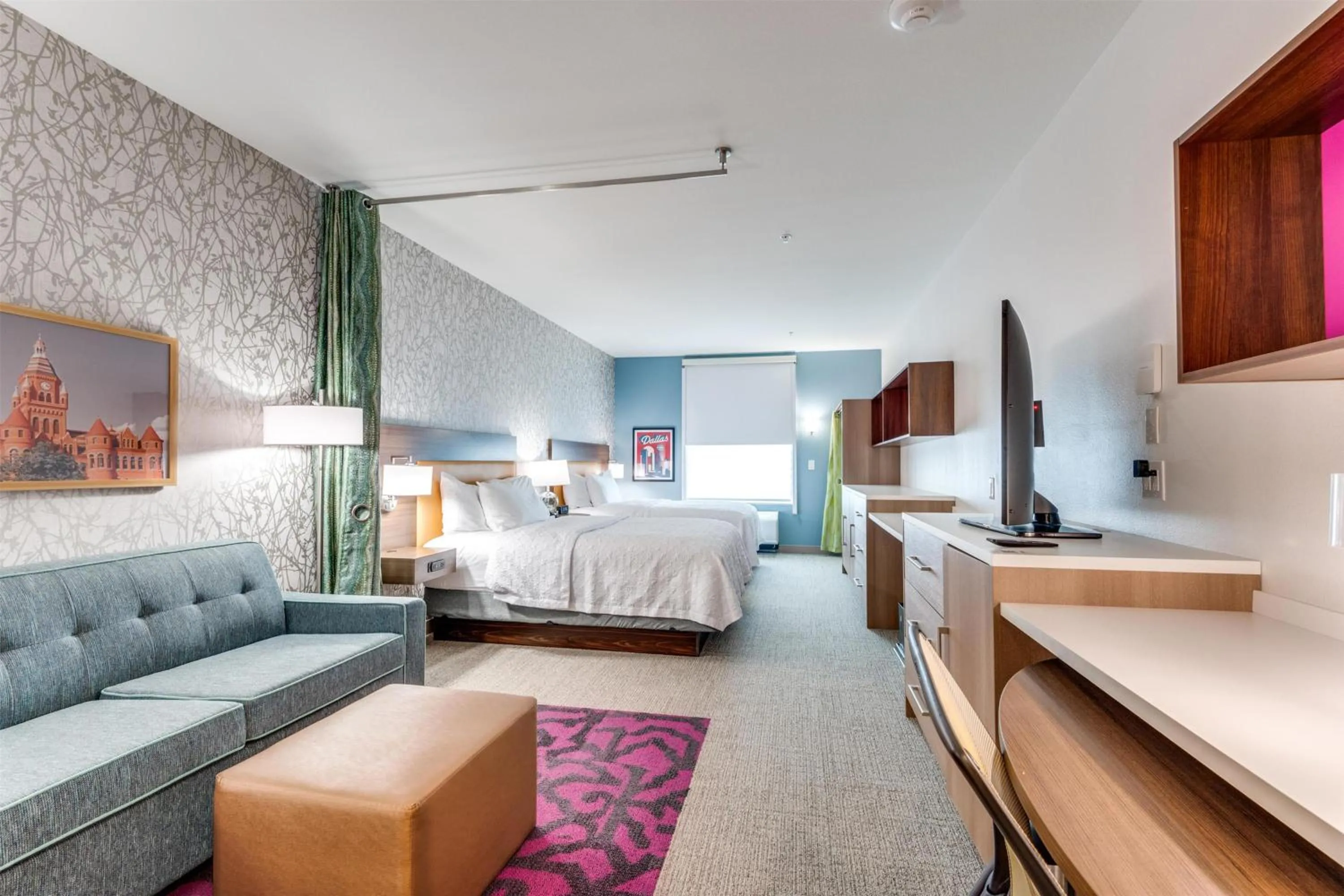 Living room, Bed in Home2 Suites By Hilton Dallas Medical District Lovefield, Tx