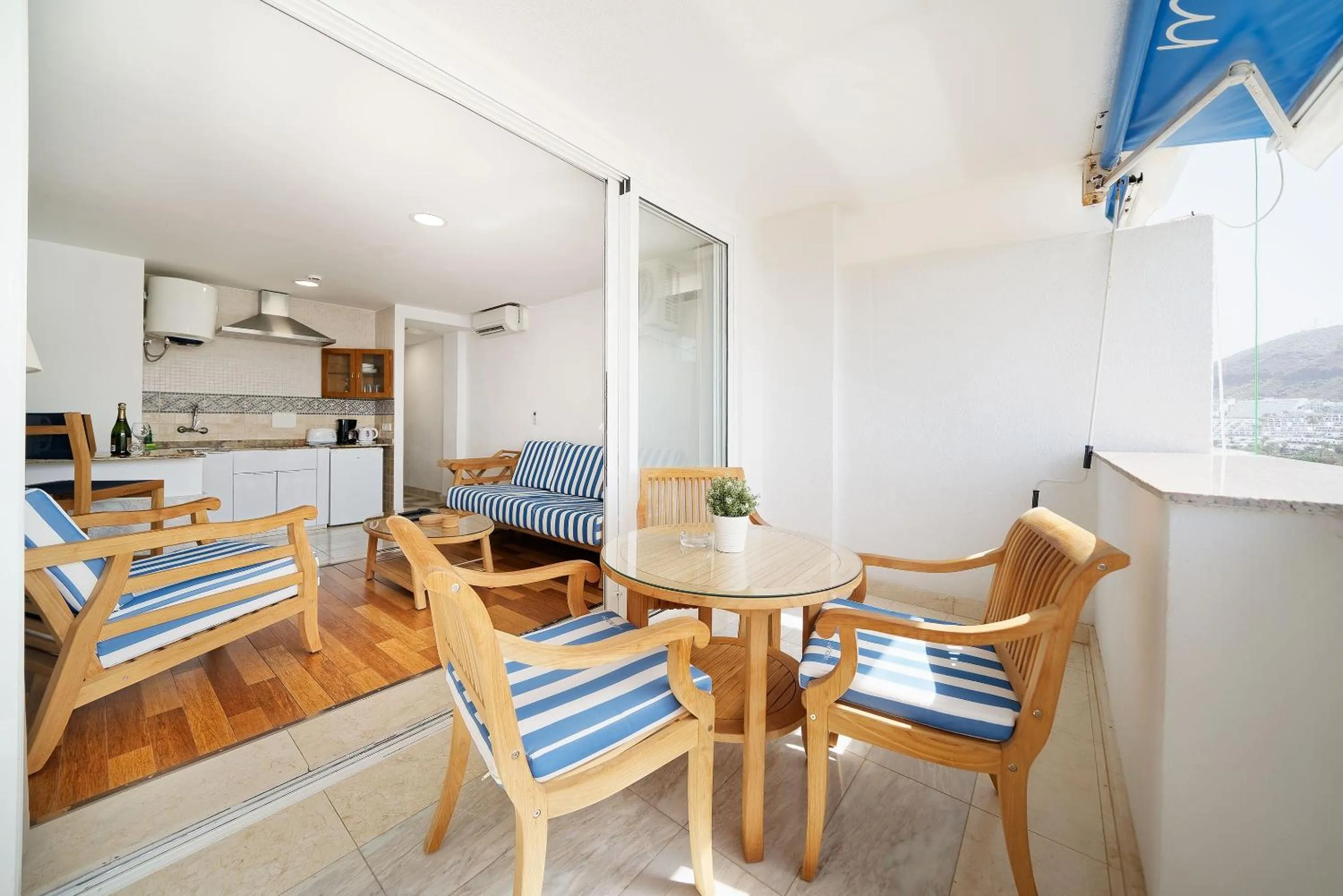 Kitchen or kitchenette in Aparthotel Maracaibo