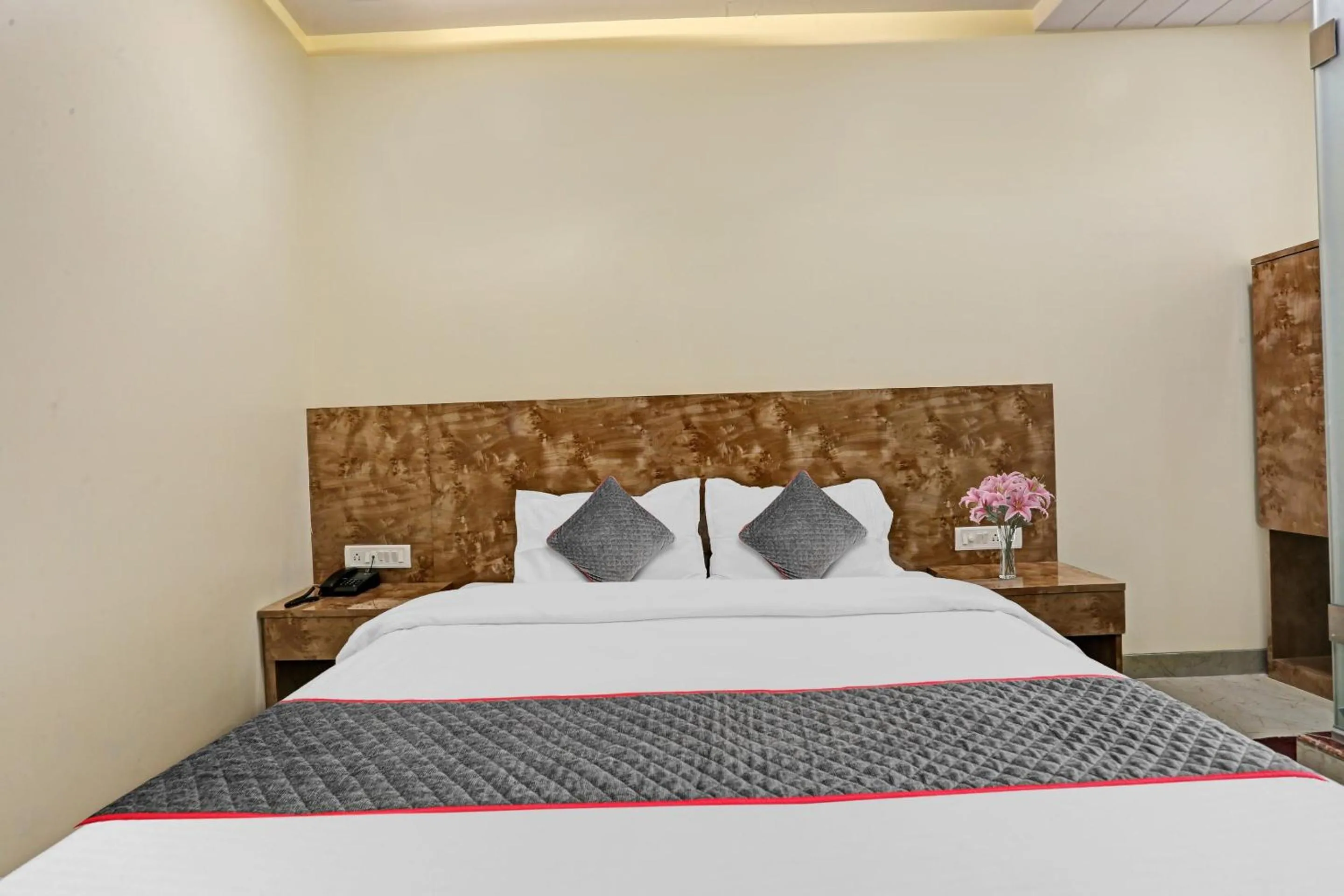 Bedroom, Bed in Hotel O Kiwi International