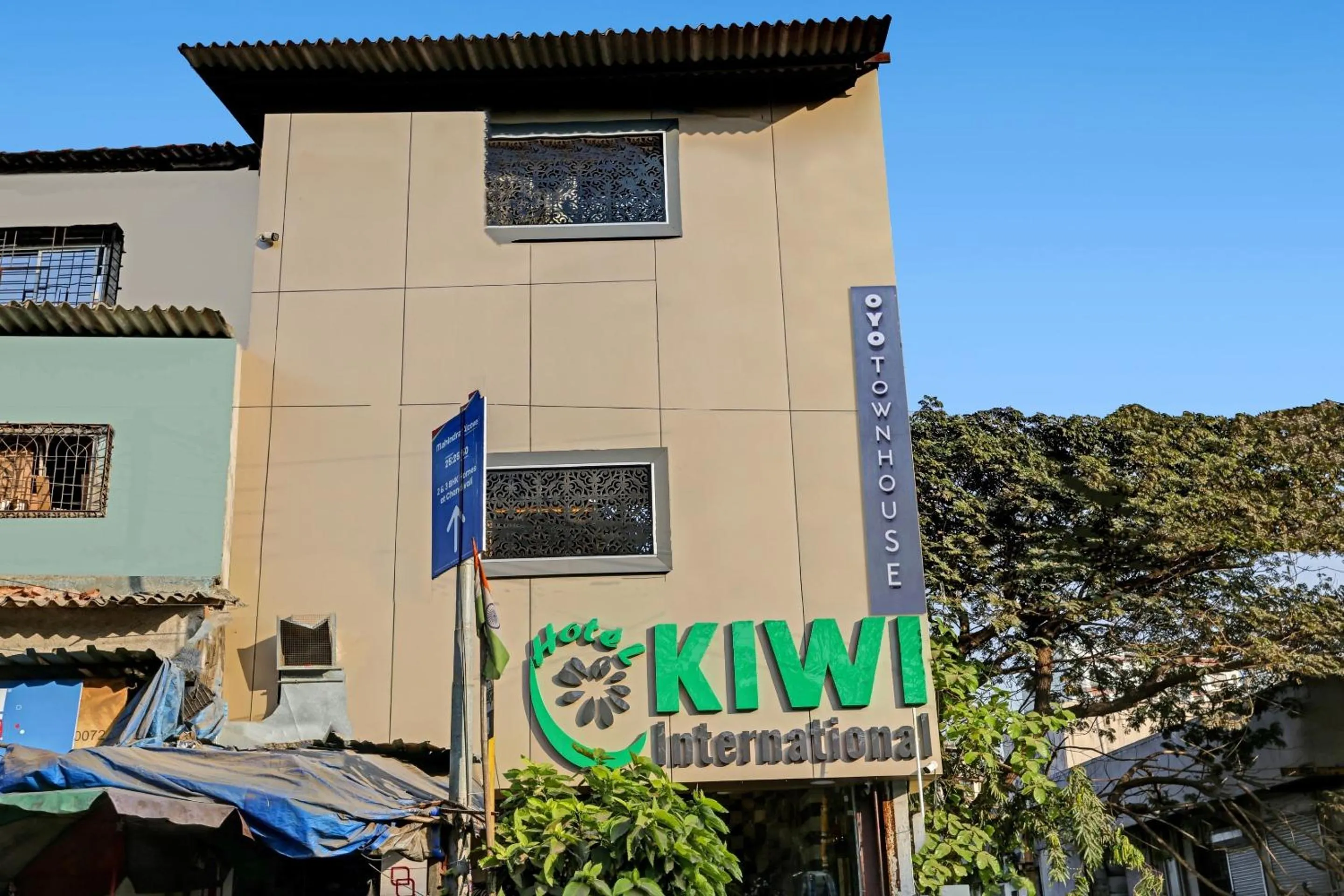 Facade/entrance in Hotel O Kiwi International