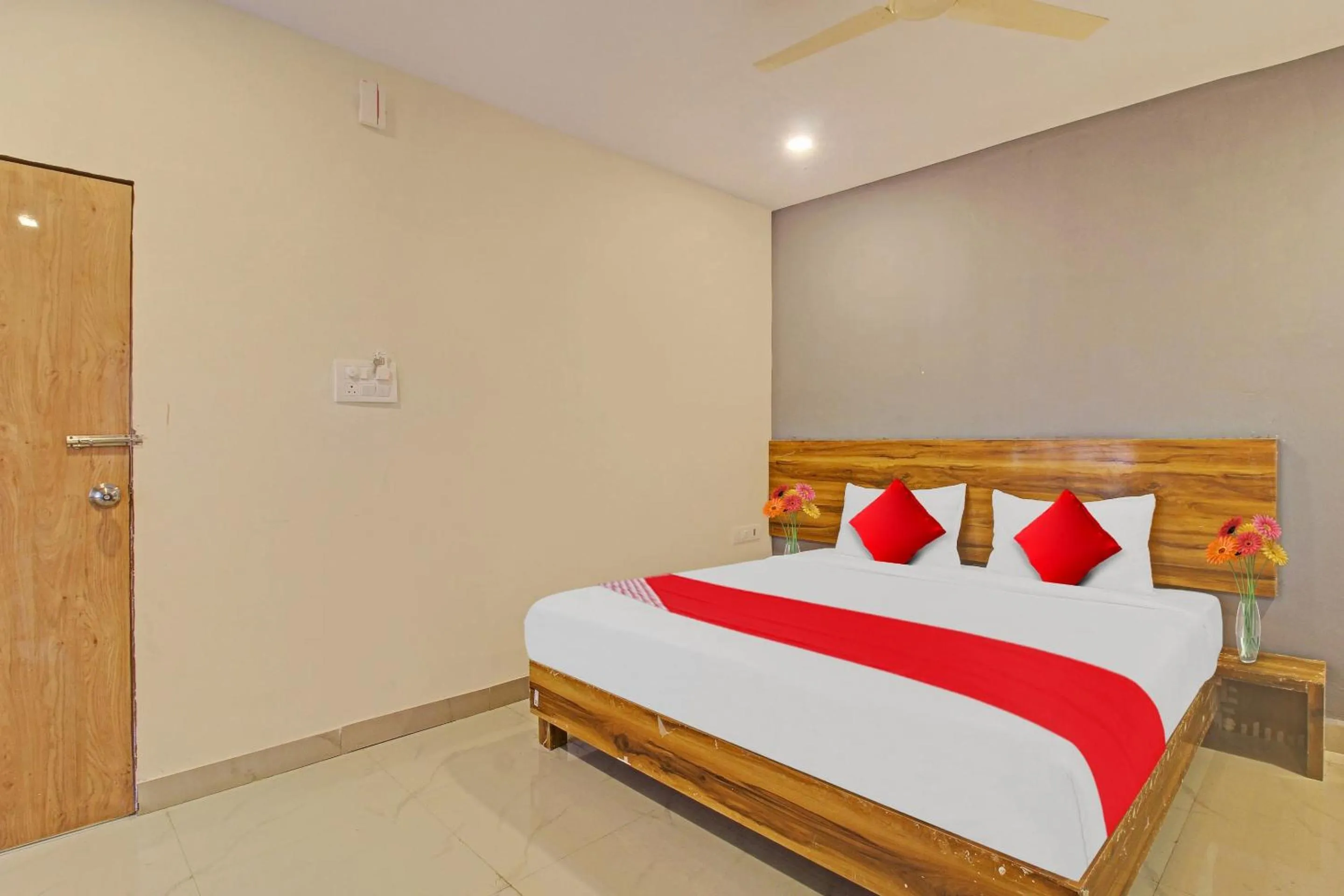 Bedroom, Bed in Hotel O R Square