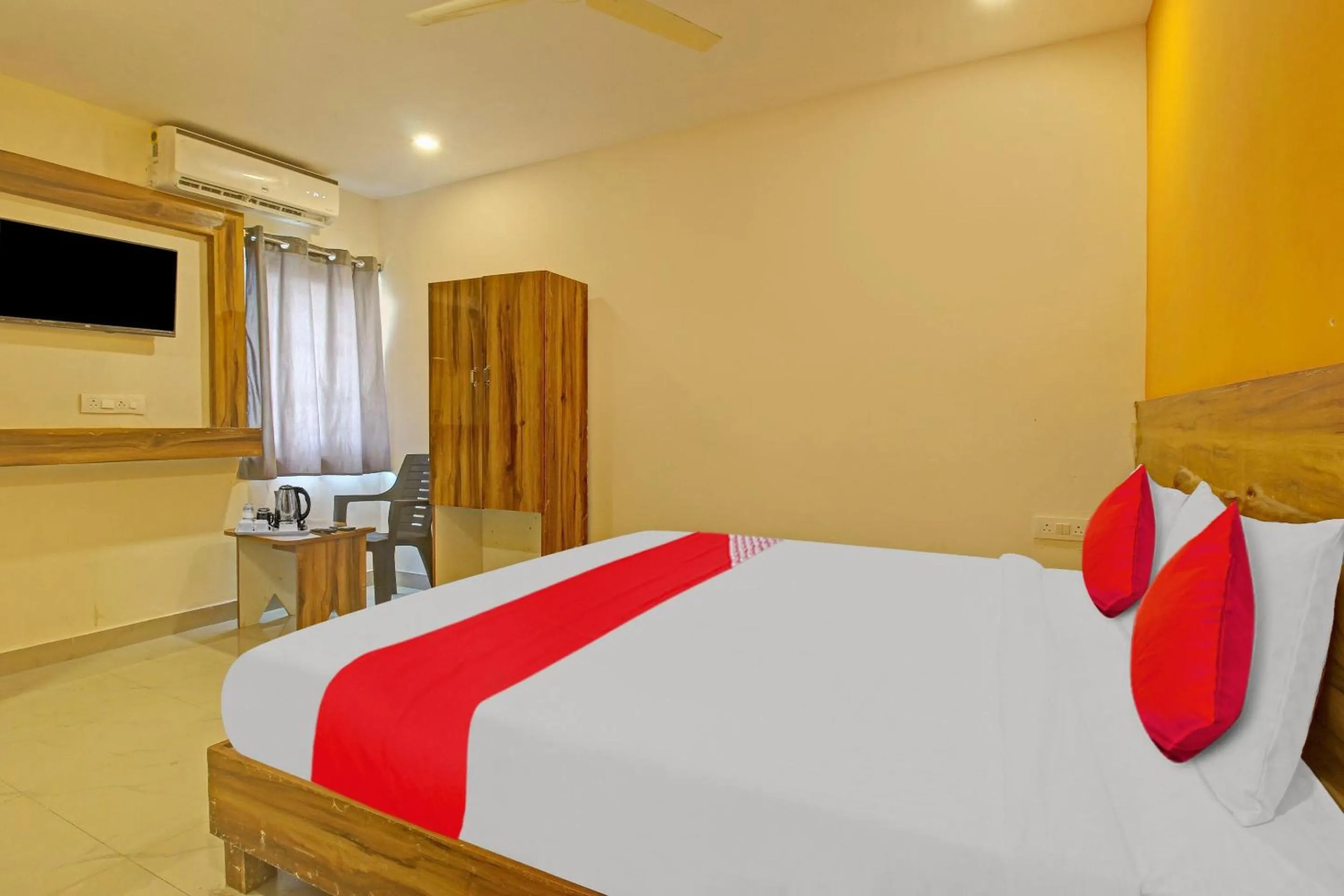 Lobby or reception, Bed in Hotel O R Square