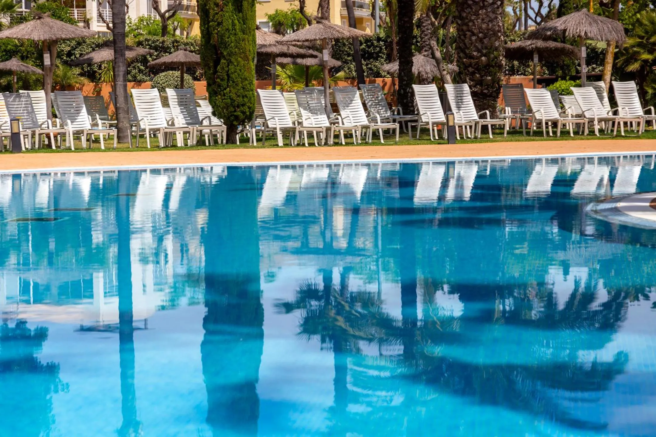 Swimming pool in Puerto Antilla Grand Hotel