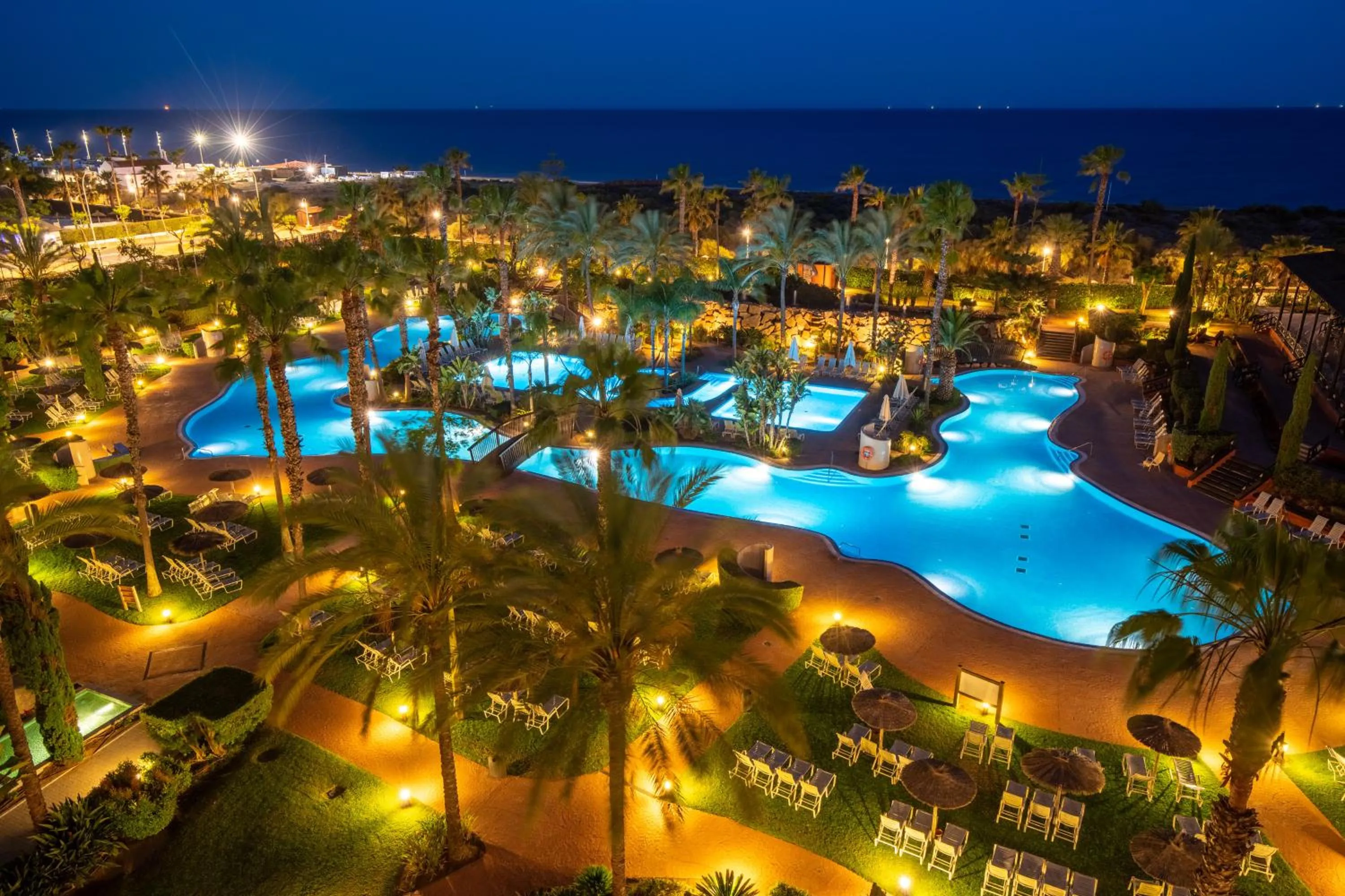 Swimming pool in Puerto Antilla Grand Hotel