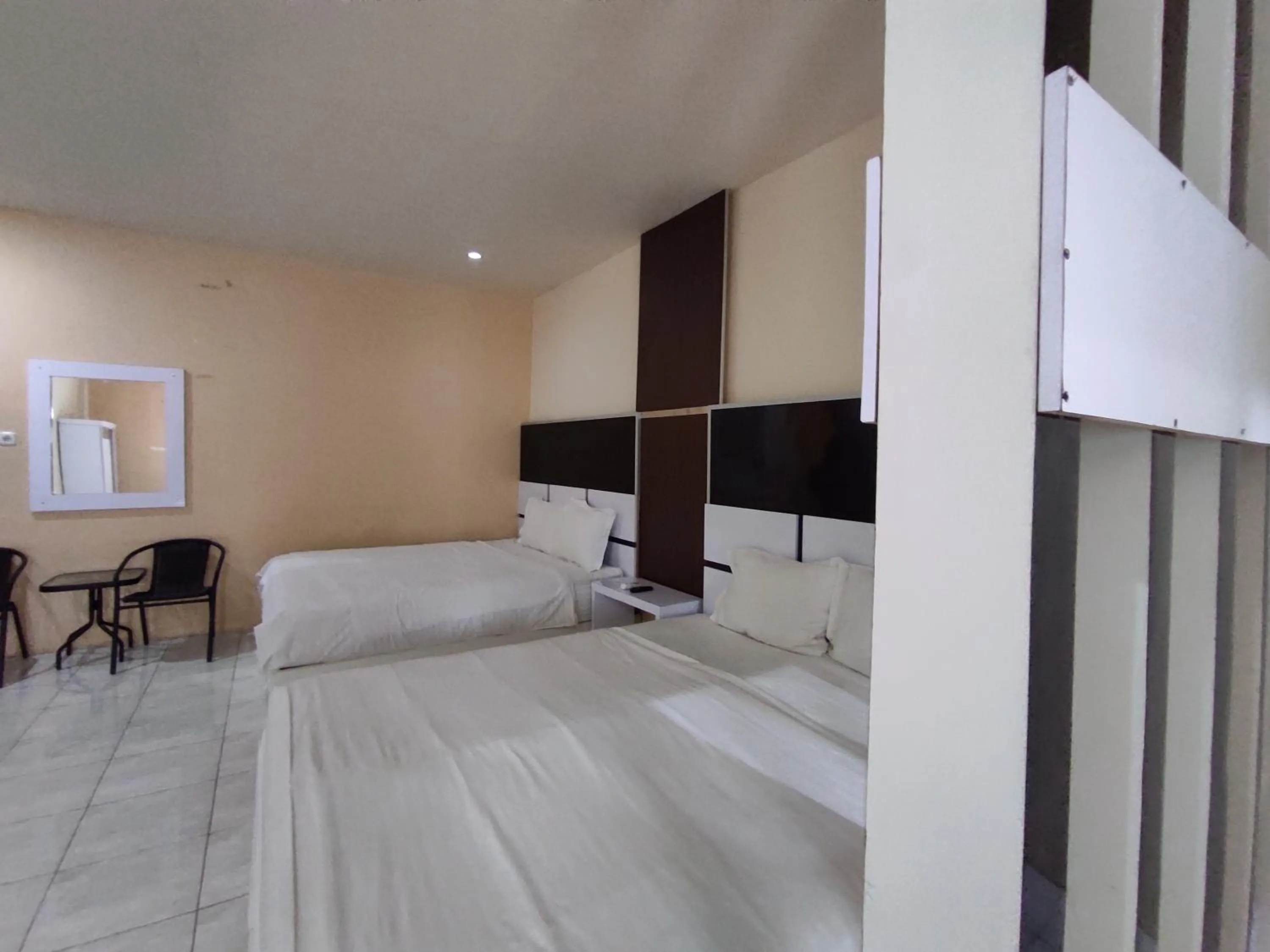 Bedroom, Bed in Hotel O Subur